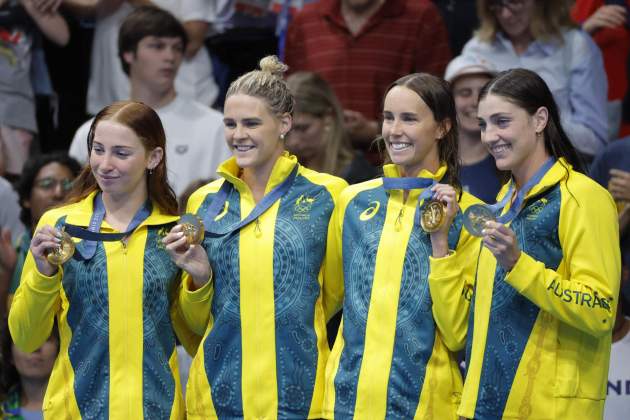 Shayna Jack Mollie O'Callaghan Meg Harris Emma McKeon Australia natación Juego Olímpicos París 2024 / Foto: EFE