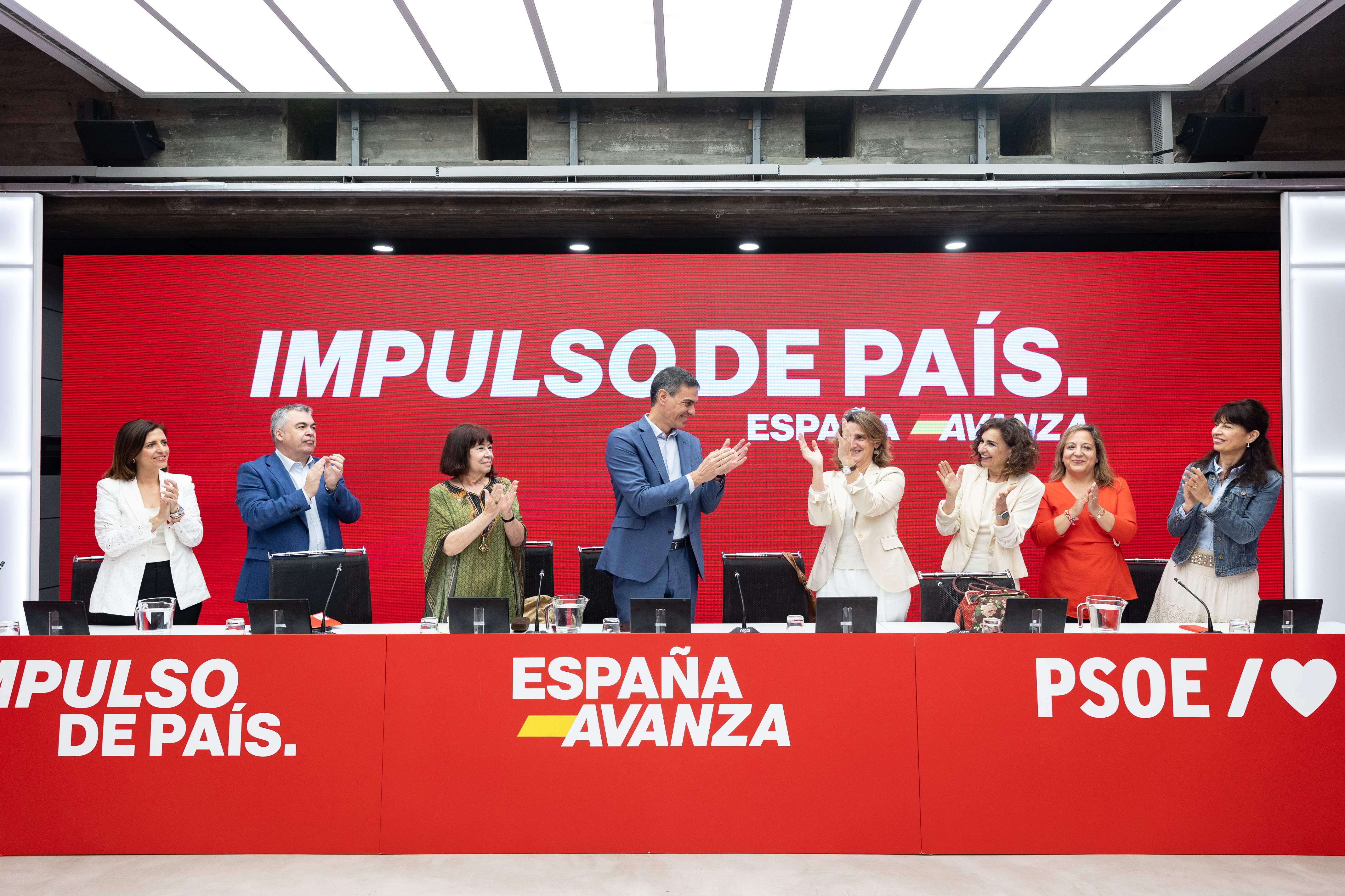 La cúpula del PSOE avala el preacuerdo con ERC en medio de una oposición creciente