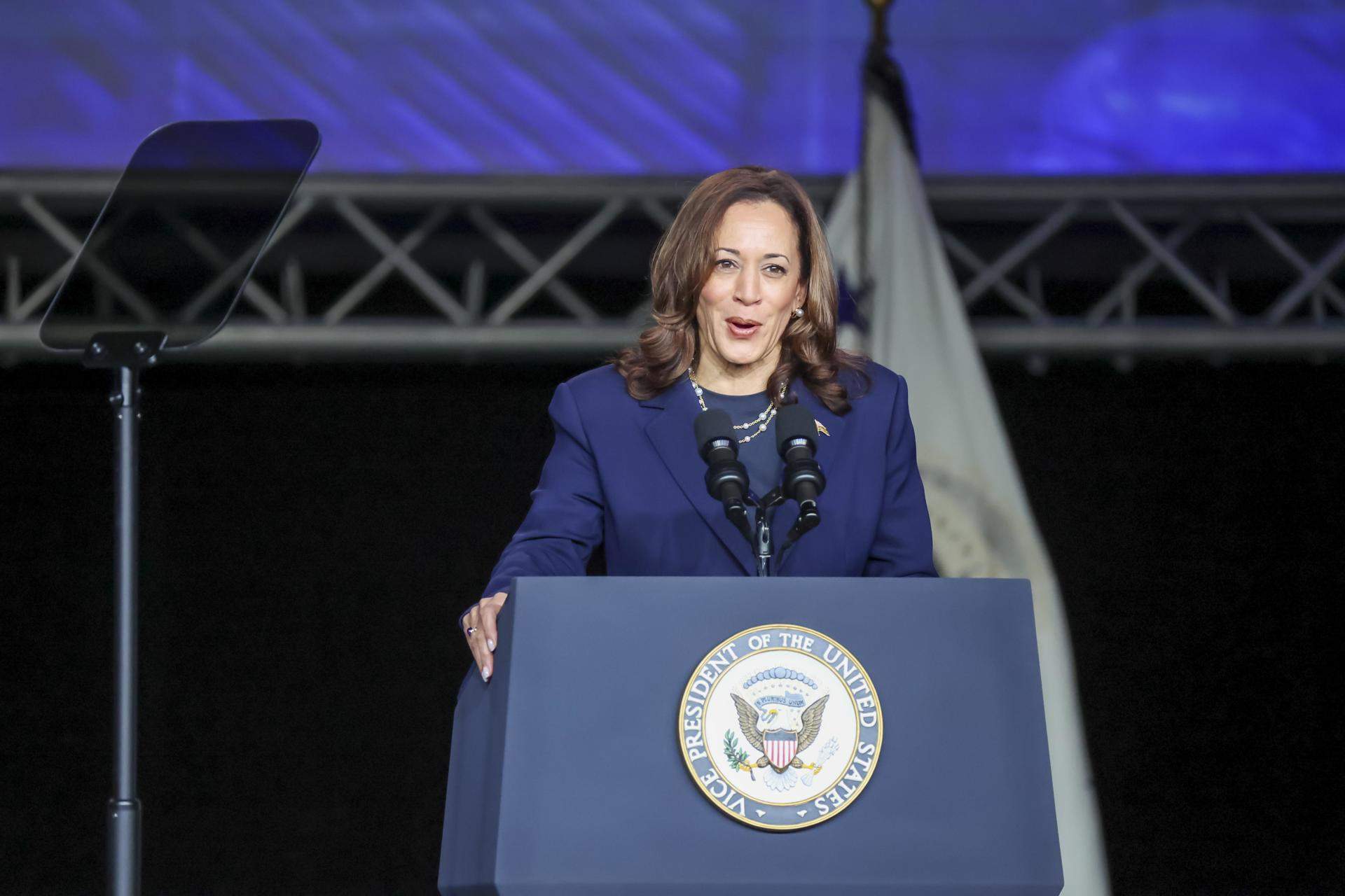 Kamala Harris contesta als atacs de Trump sobre la seva identitat racial