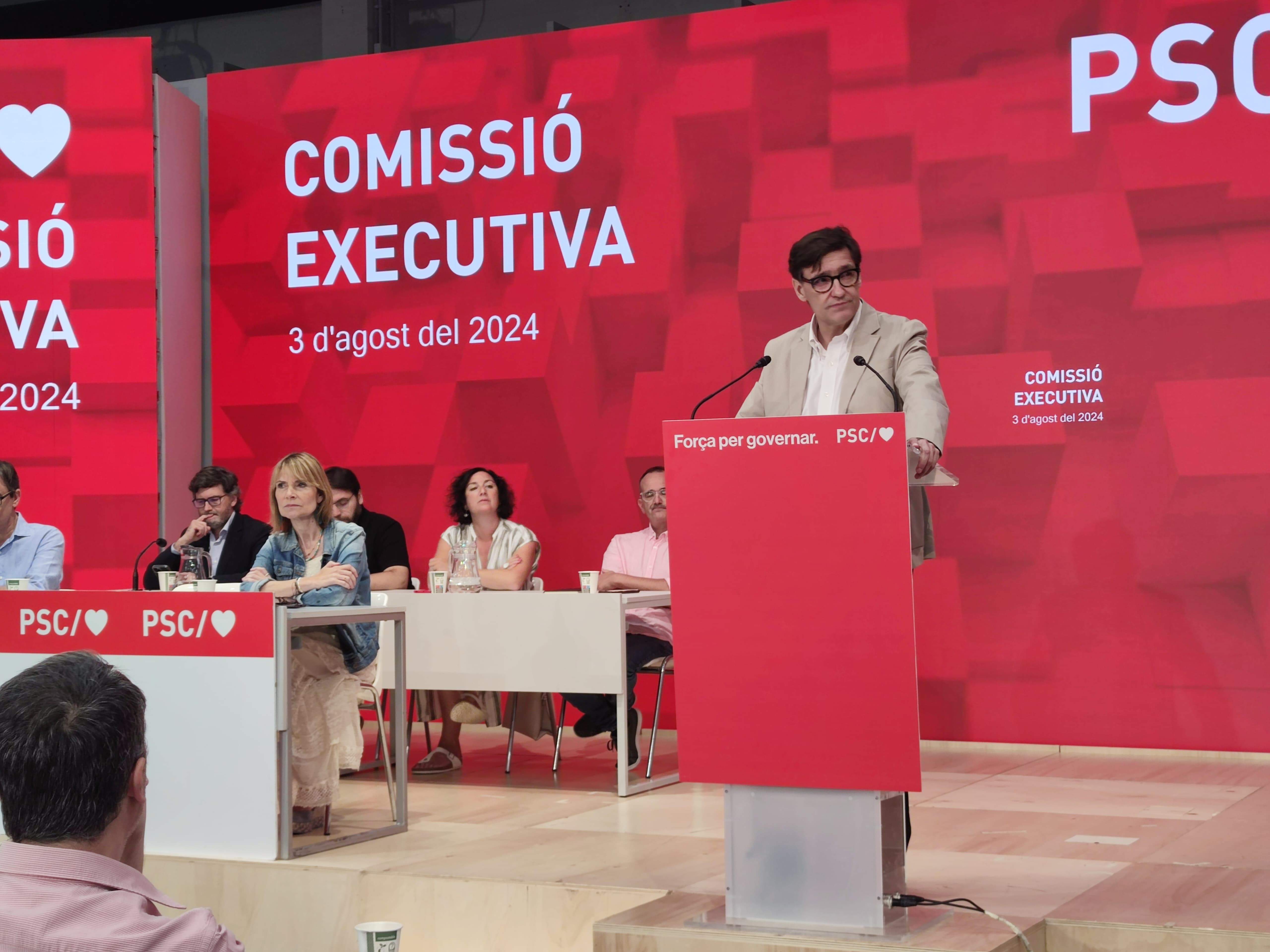El dardo de Salvador Illa a Puigdemont: "La política es un ejercicio de realismo, no de fantasía"