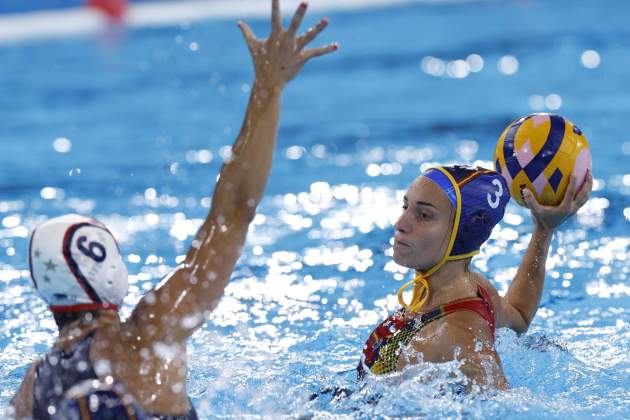 Maggie Steffens defiende durante los Juegos Olimpics de Paris / Foto: EFE