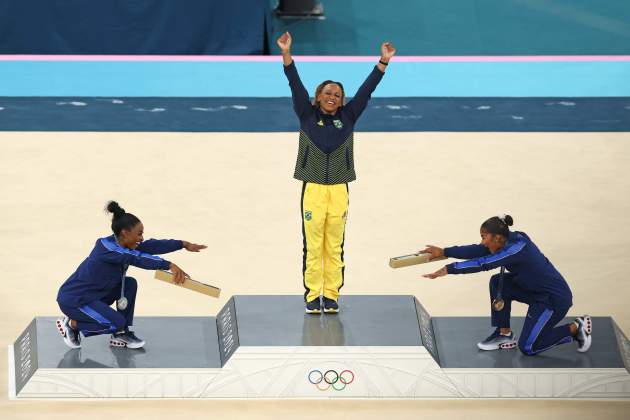 Simone Biles y Rebeca Andrade en los Juegos Olimpicos de Paris / Foto: @Olympics