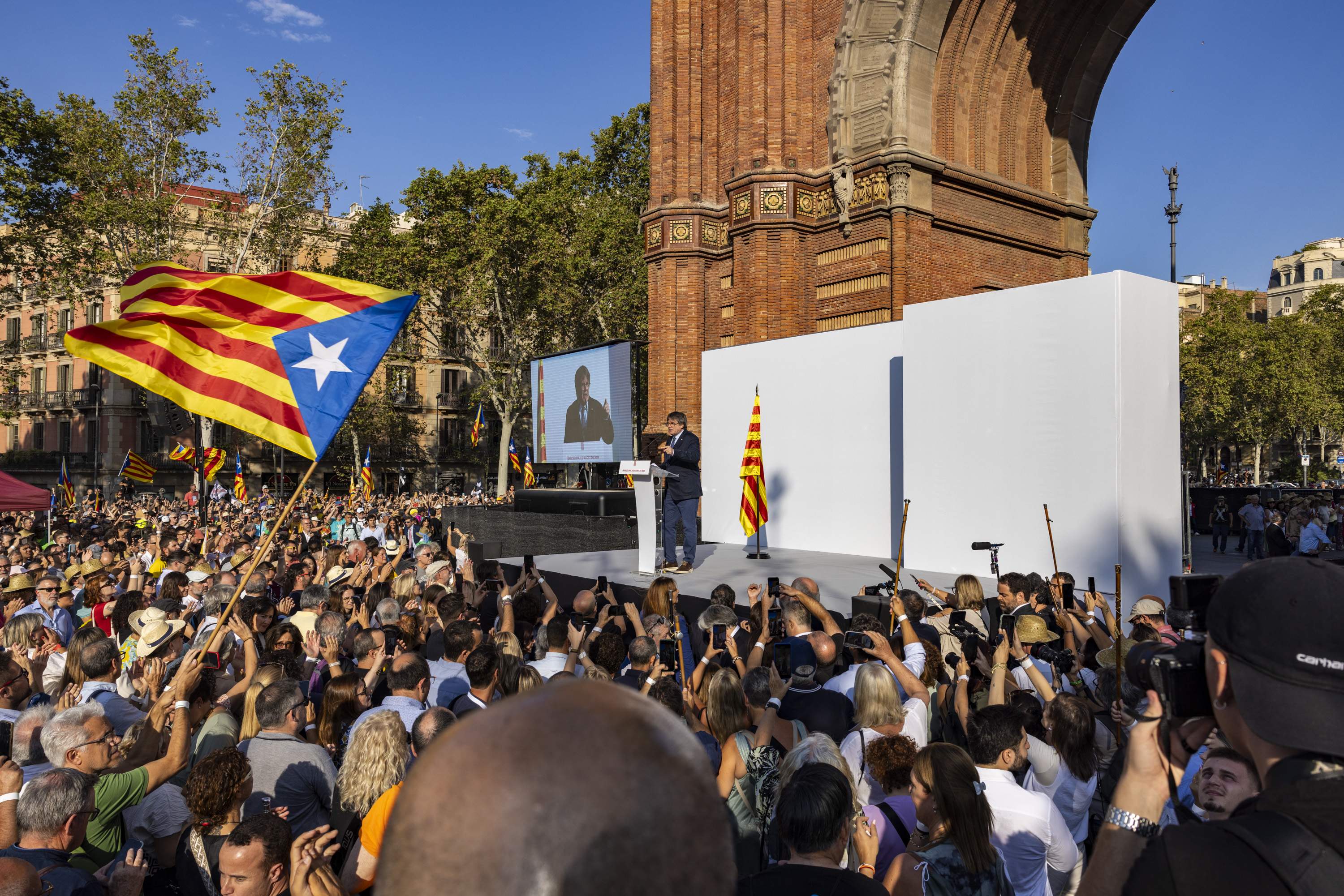 Turull confirma que Puigdemont estaba en Catalunya desde el martes y que vuelve a Waterloo