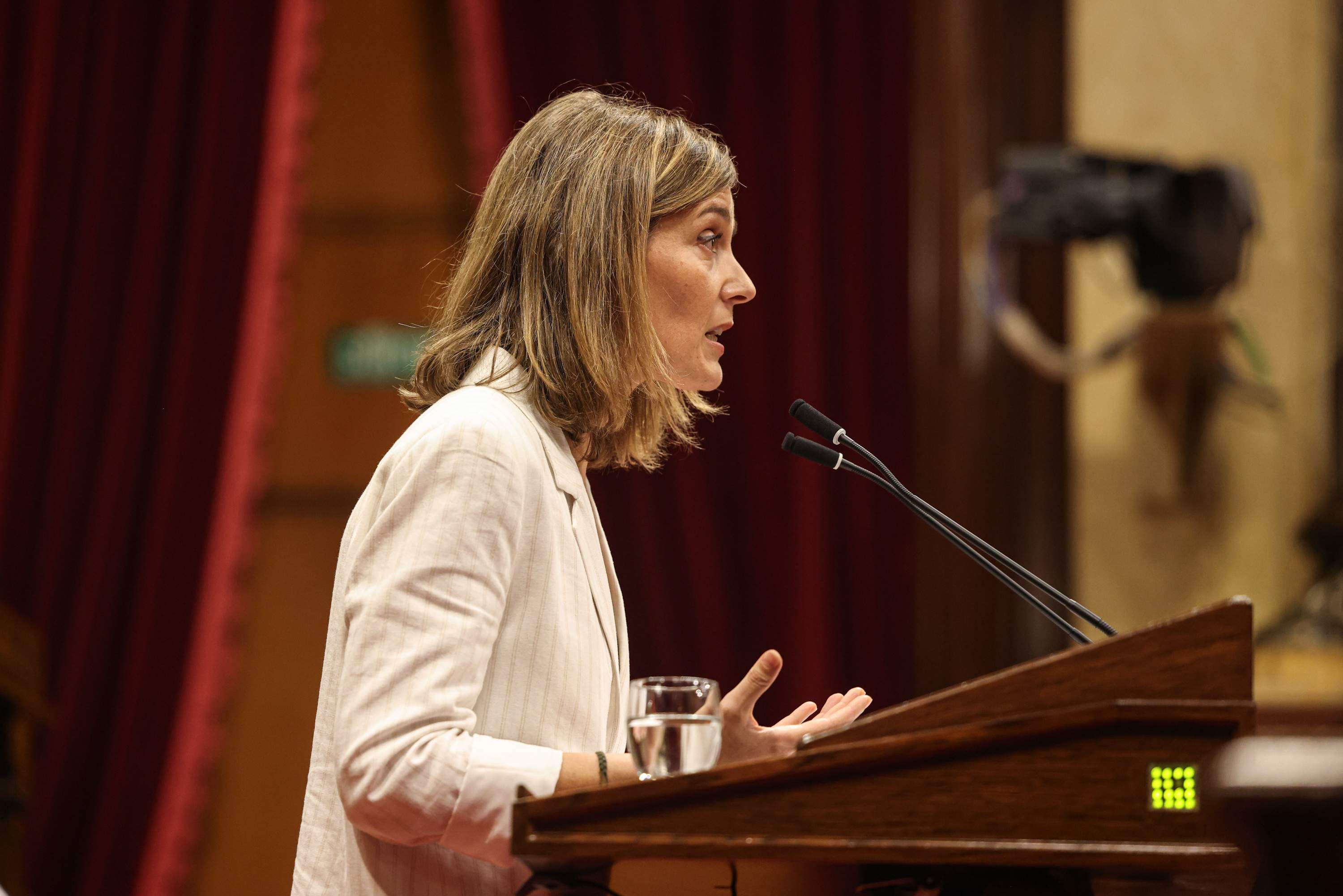 Plantada dels comuns a Montserrat en l'entrega de la Medalla d'Or: "Han callat davant els abusos"