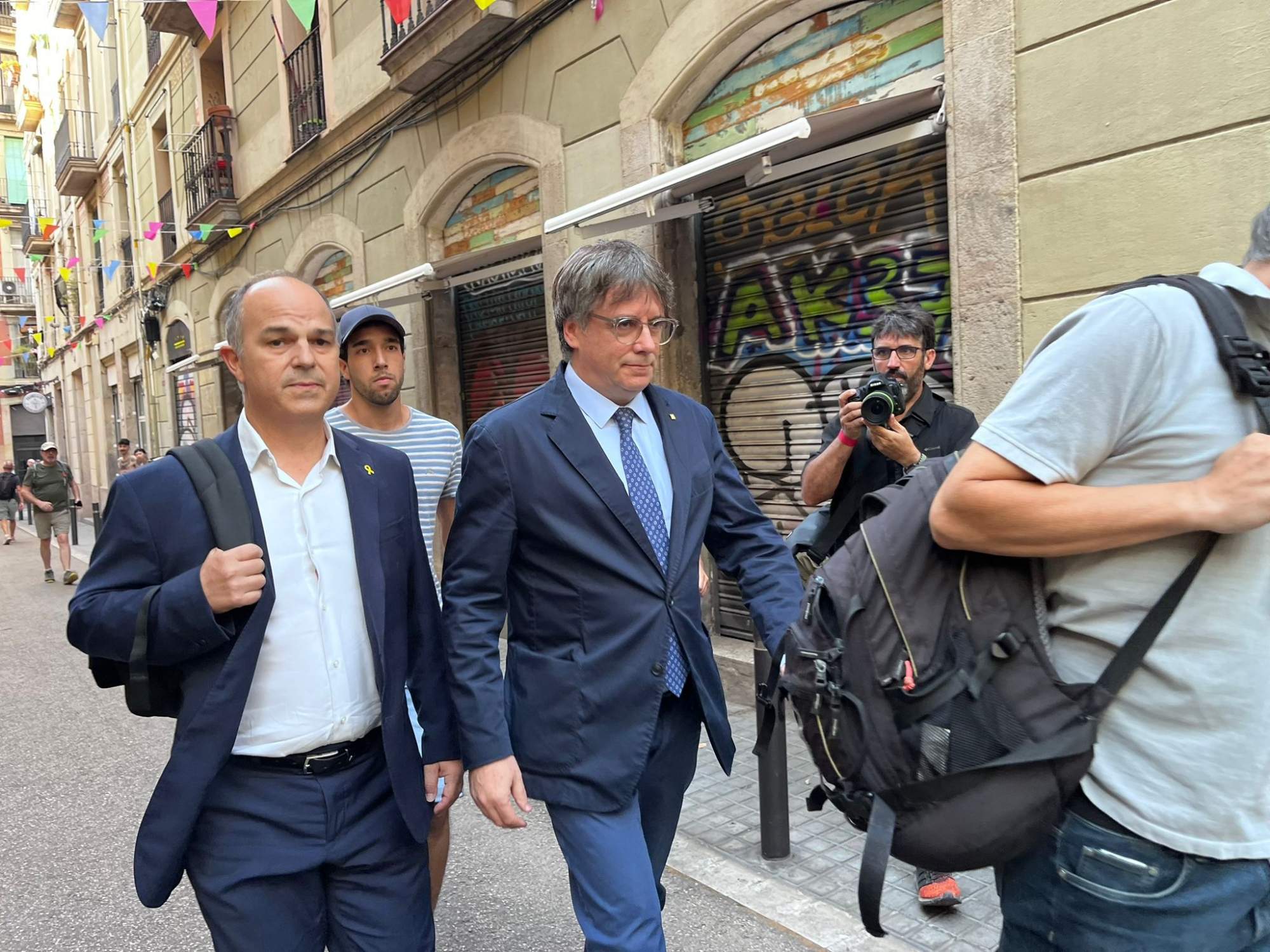 Las 10 horas de los Mossos a la caza de Puigdemont por toda Catalunya: crónica de una detención frustrada