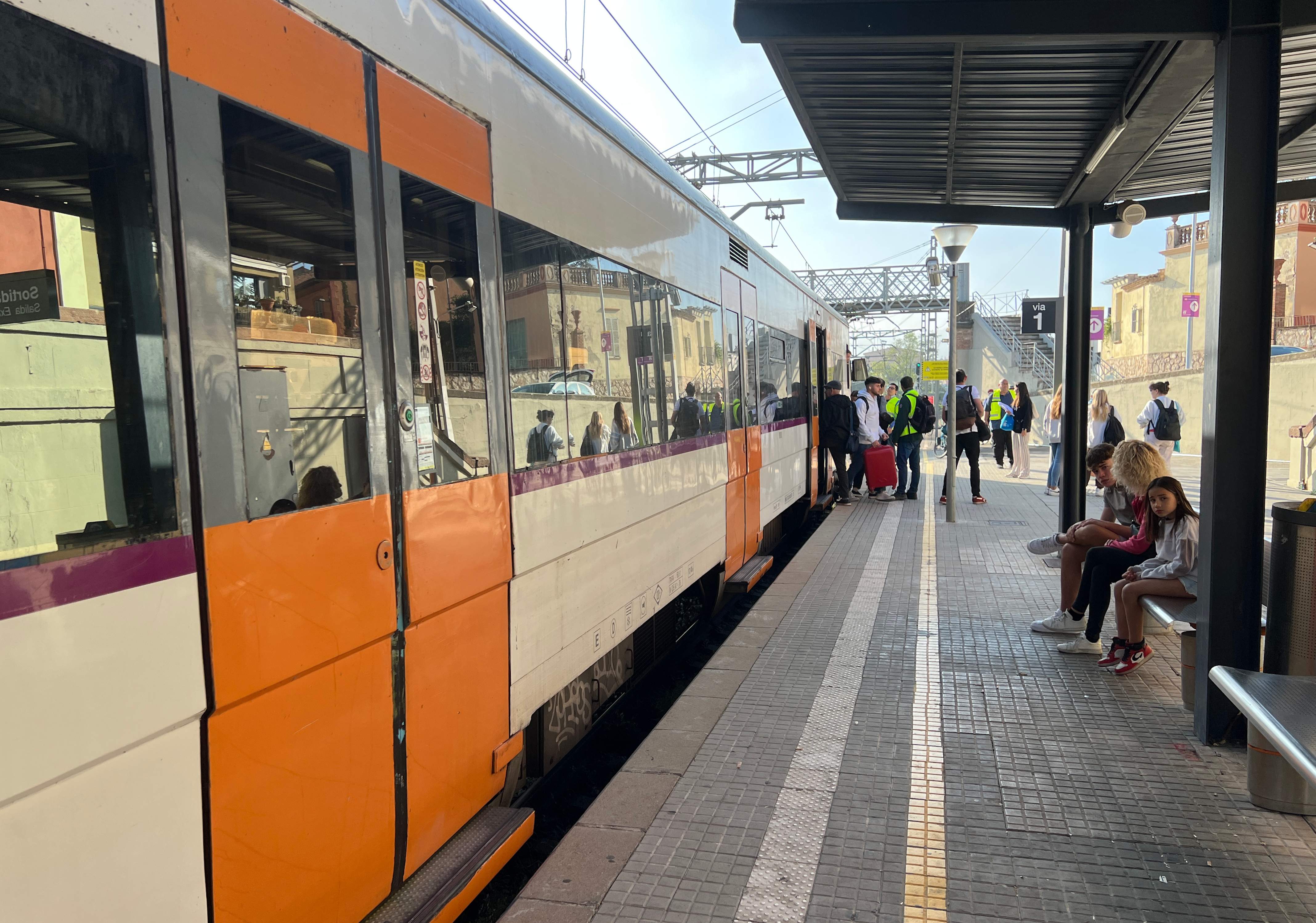 Restablerta la circulació de l'R2 Sud entre Castelldefels i Garraf per un atropellament