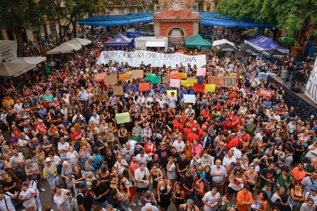 Protestas Fiestas de Gracia / Carlos Baglietto