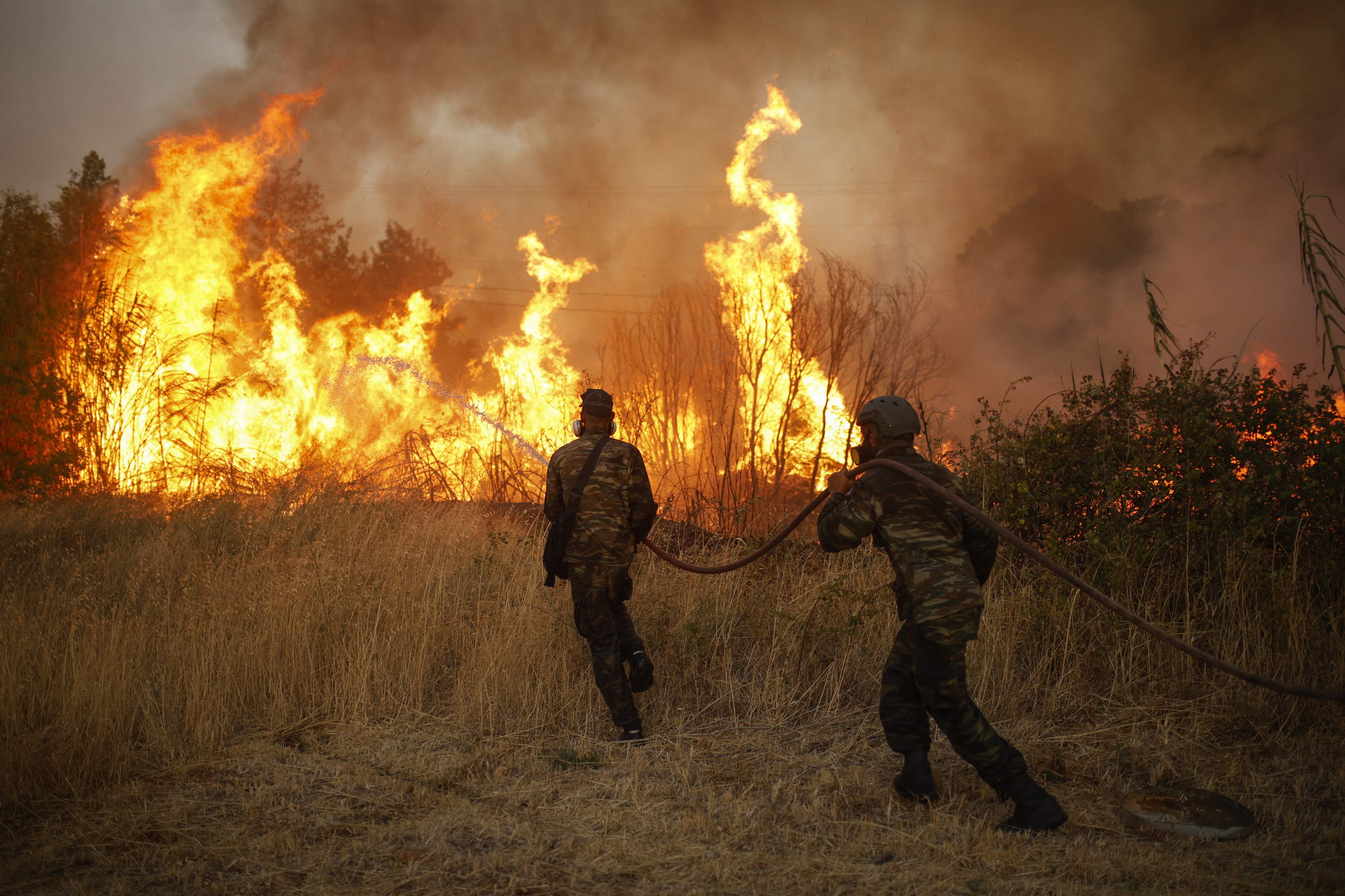 Grecia no levanta cabeza: los rayos provocan nuevos incendios forestales