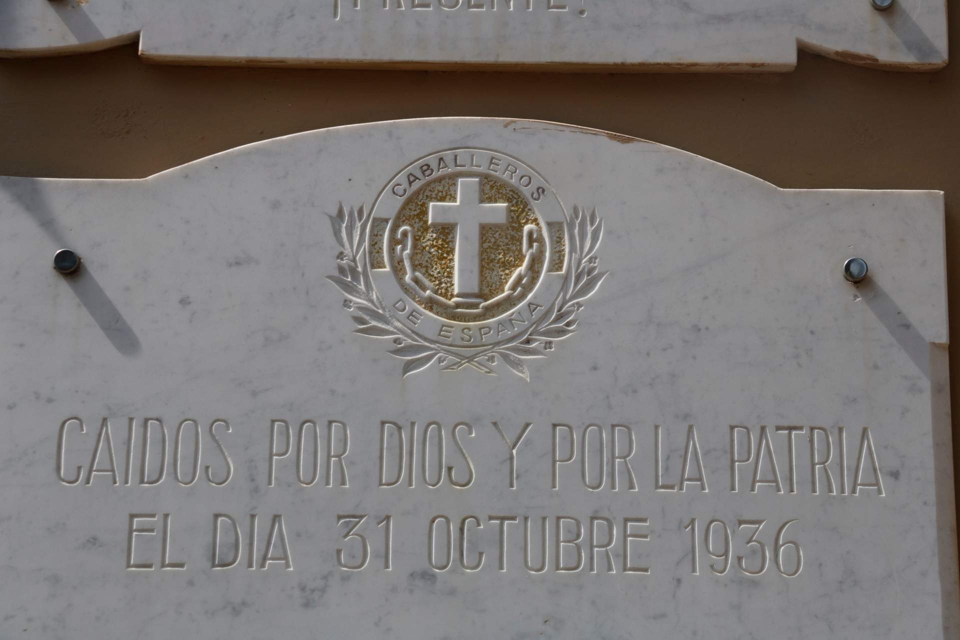 cementerio placas franquistas Girona