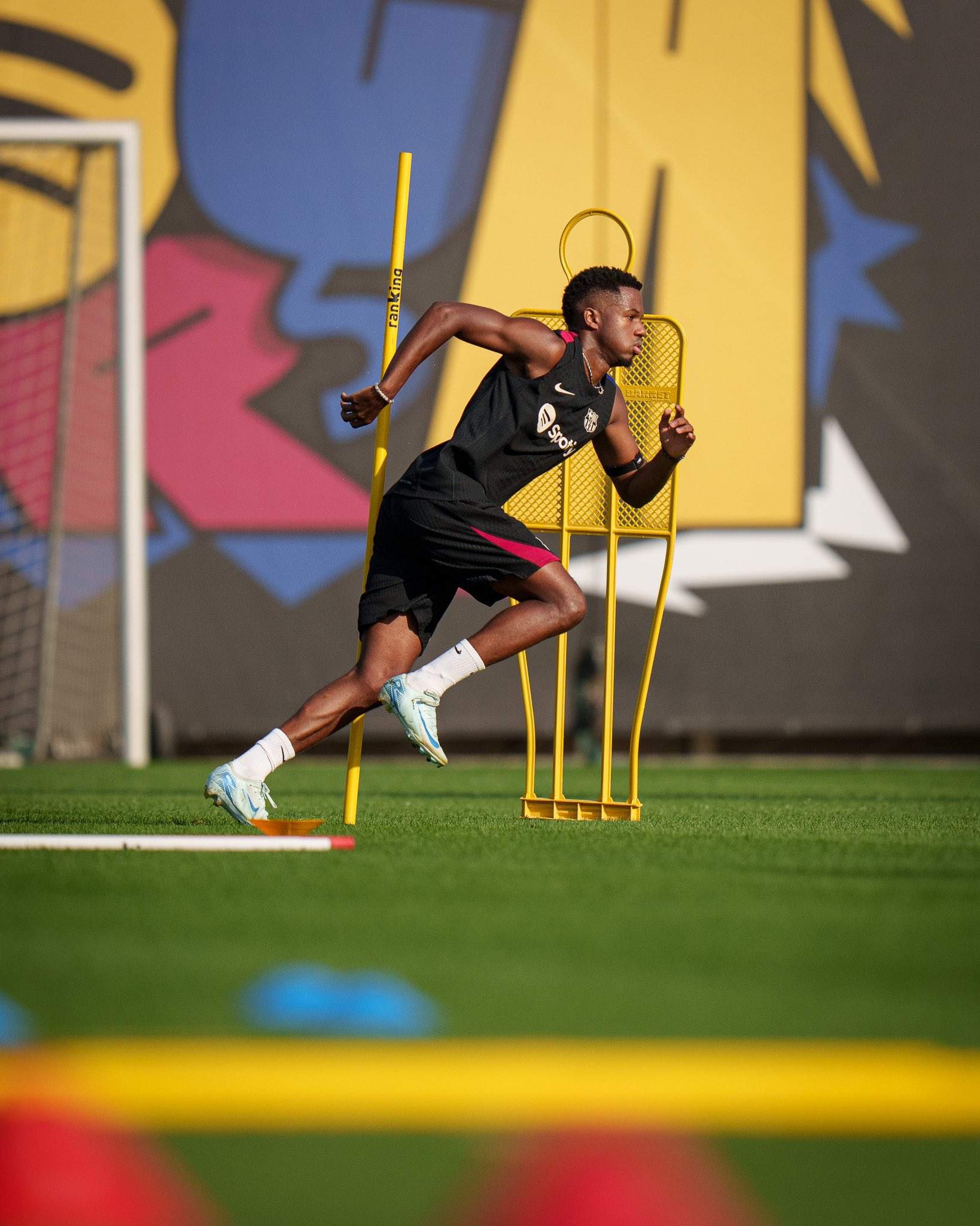 El Barça de Hansi Flick empieza a recuperar efectivos: Ansu Fati ya toca pelota