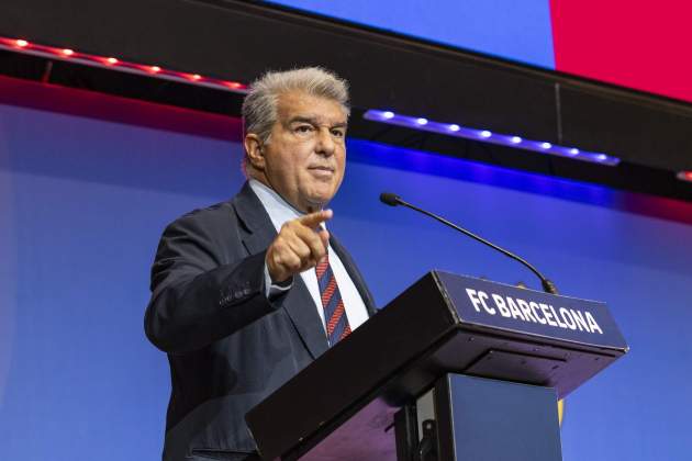 Rueda prensa FC Barcelona Joan Laporta Fichajes contratos / Foto: Carlos Baglietto