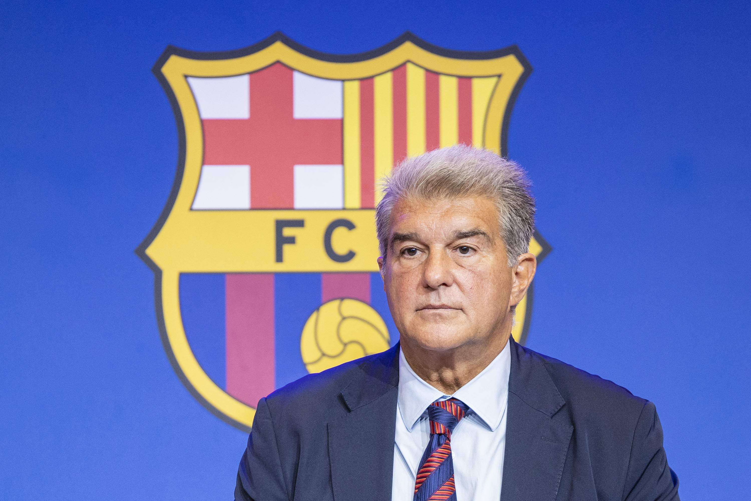 Joan Laporta rep la trucada, s'ofereix al Barça i és una estrella mundial, arriba gratis