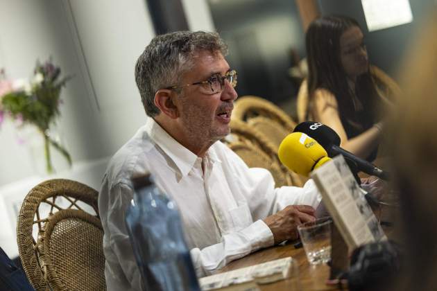 Rueda de prensa escritor nueva novela Manuel Bauxauli / Foto: Carlos Baglietto