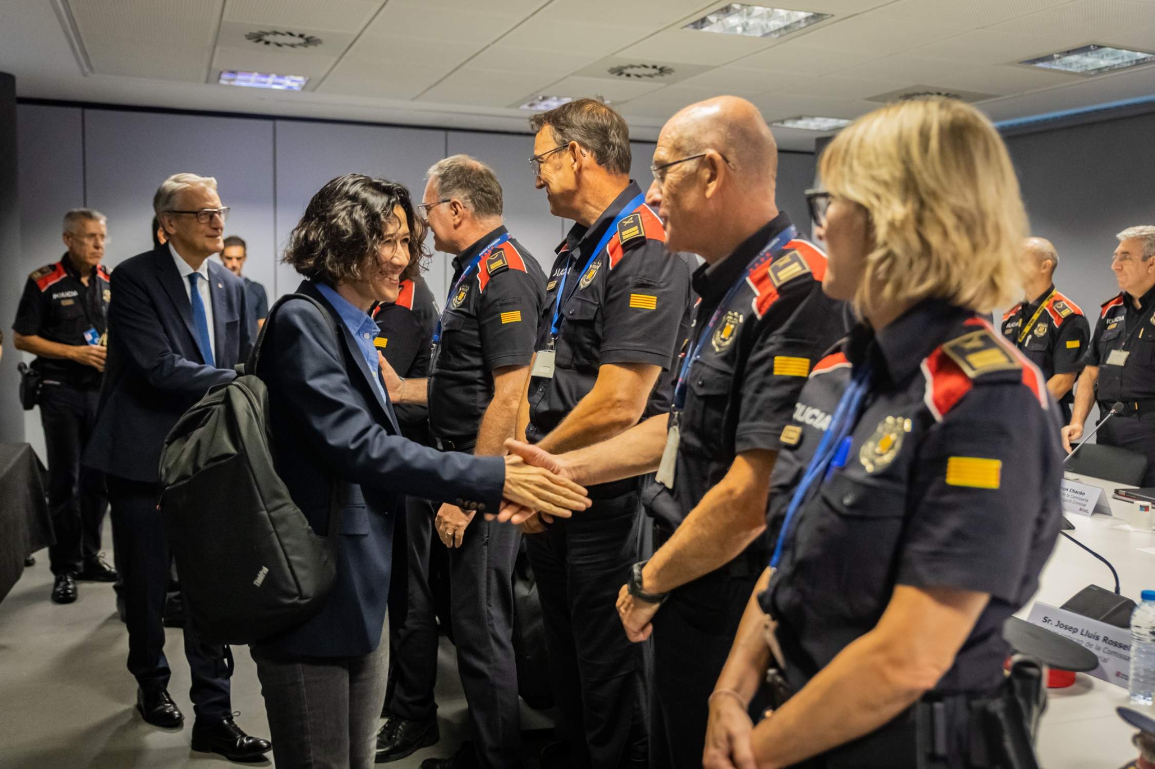 Núria Parlon pide a los Mossos contundencia contra las ocupaciones y las armas blancas en todo el país