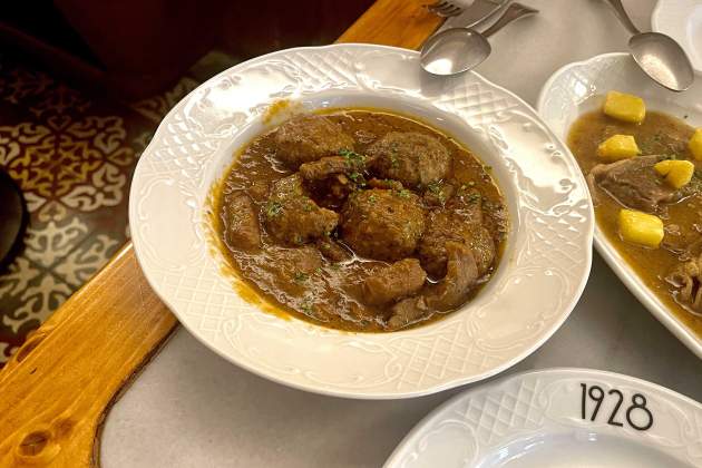 Albóndigas con sípia Bar Muy Buenas