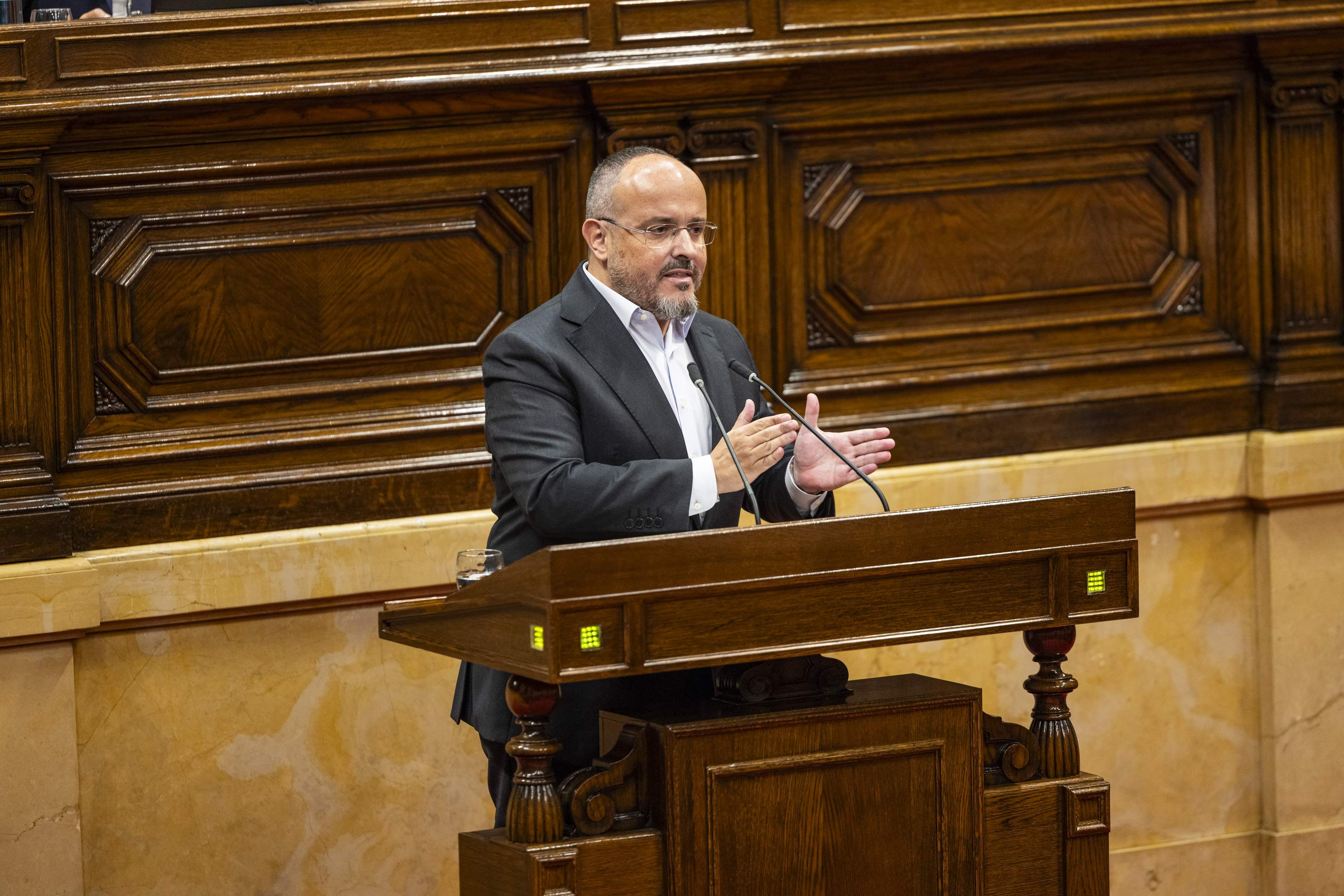 Alejandro Fernández i els atacs d'Arran a Piqué: "Els veritables 'pijos' són els fills de papà cupaires"