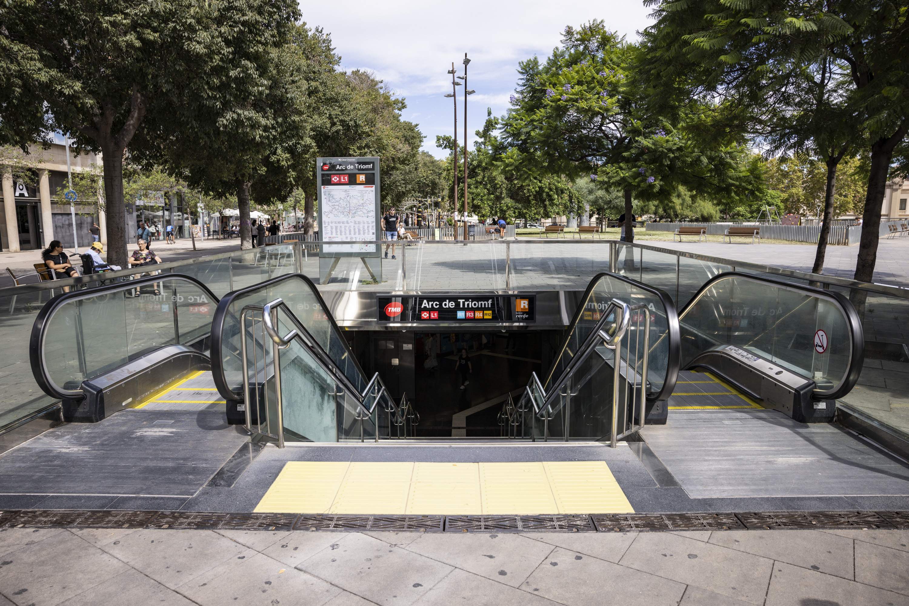 TMB aplica mesures antivandàliques en 26 estacions de la xarxa de Metro de Barcelona