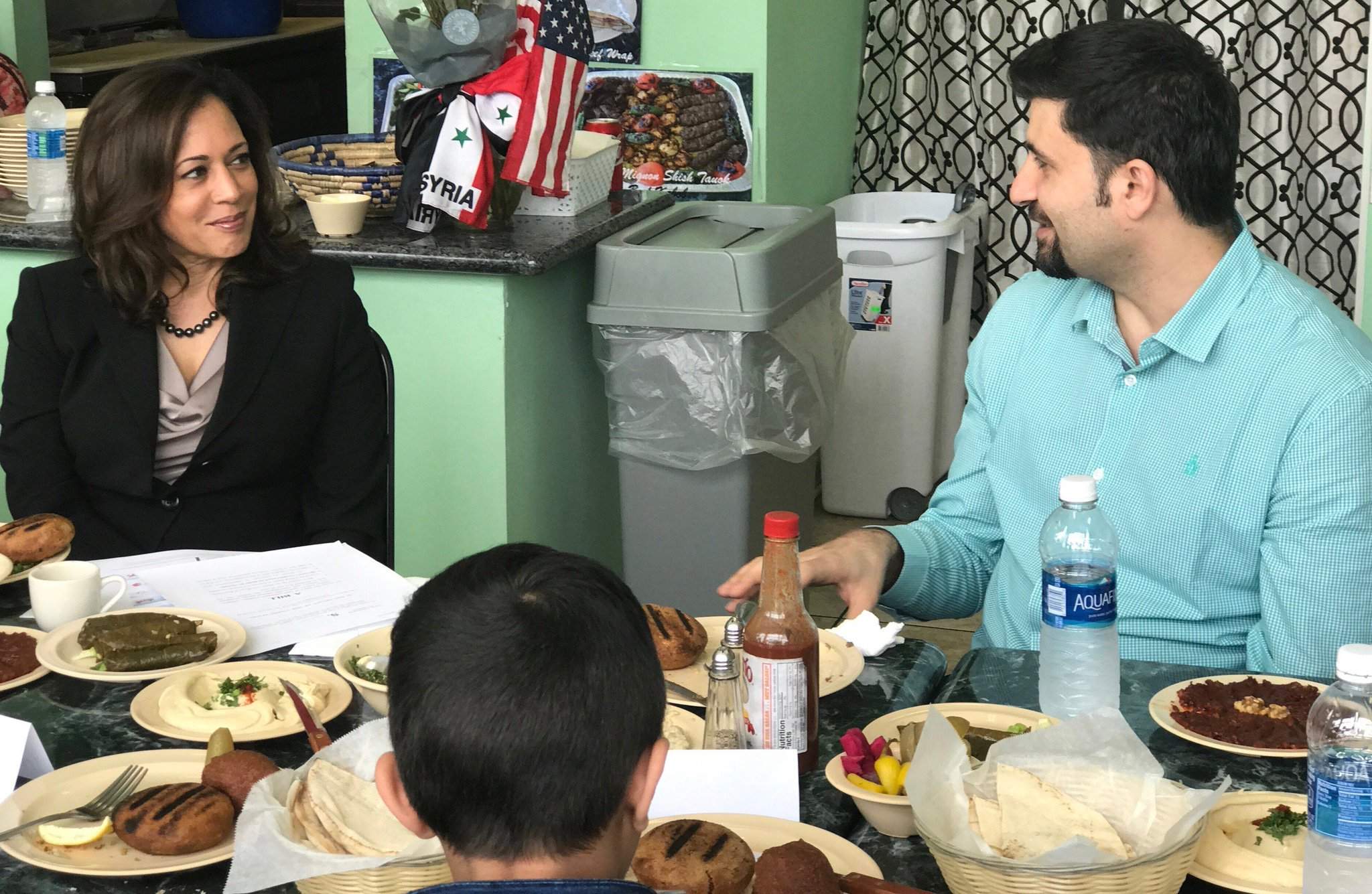 Combatiendo la obesidad infantil: Harris y Walz por las comidas escolares saludables y gratuitas