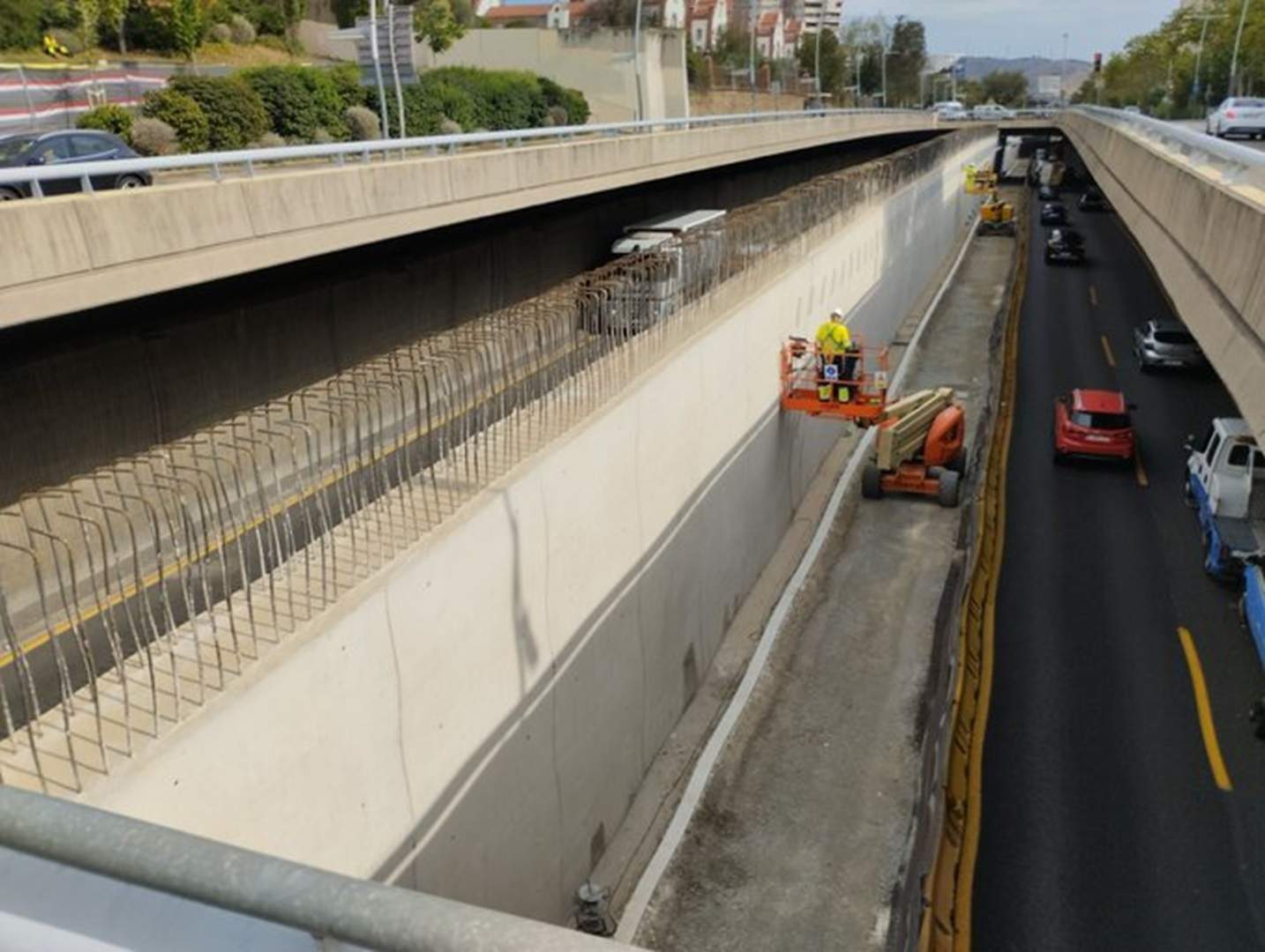 La ronda de Dalt recuperará el lunes todos los carriles de circulación en el tramo afectado por la cobertura