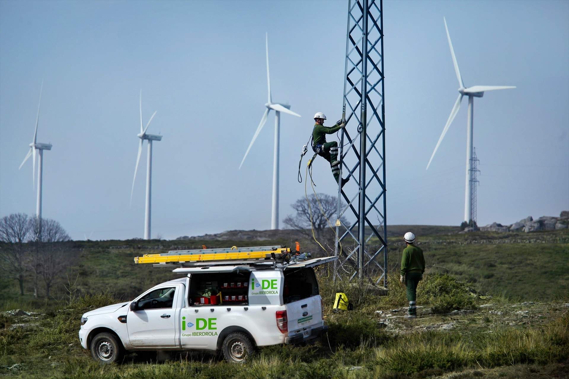 EuropaPress 4635763 treballs|feines manteniment xarxes electricas iberdrola