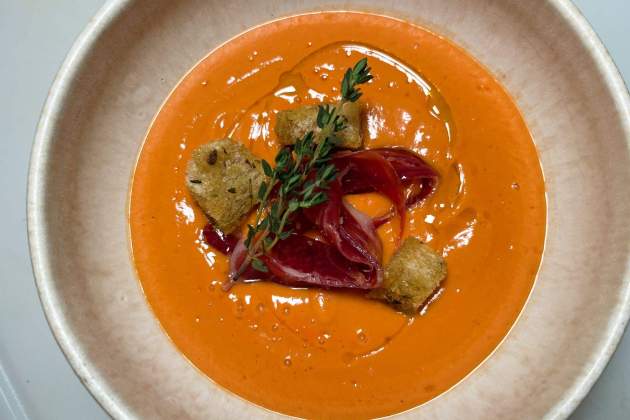 Sopa de pa amb tomàquet Ada Parellada