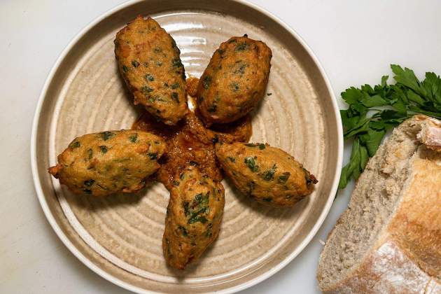 Croquetas sencillas de pan Ada Parellada