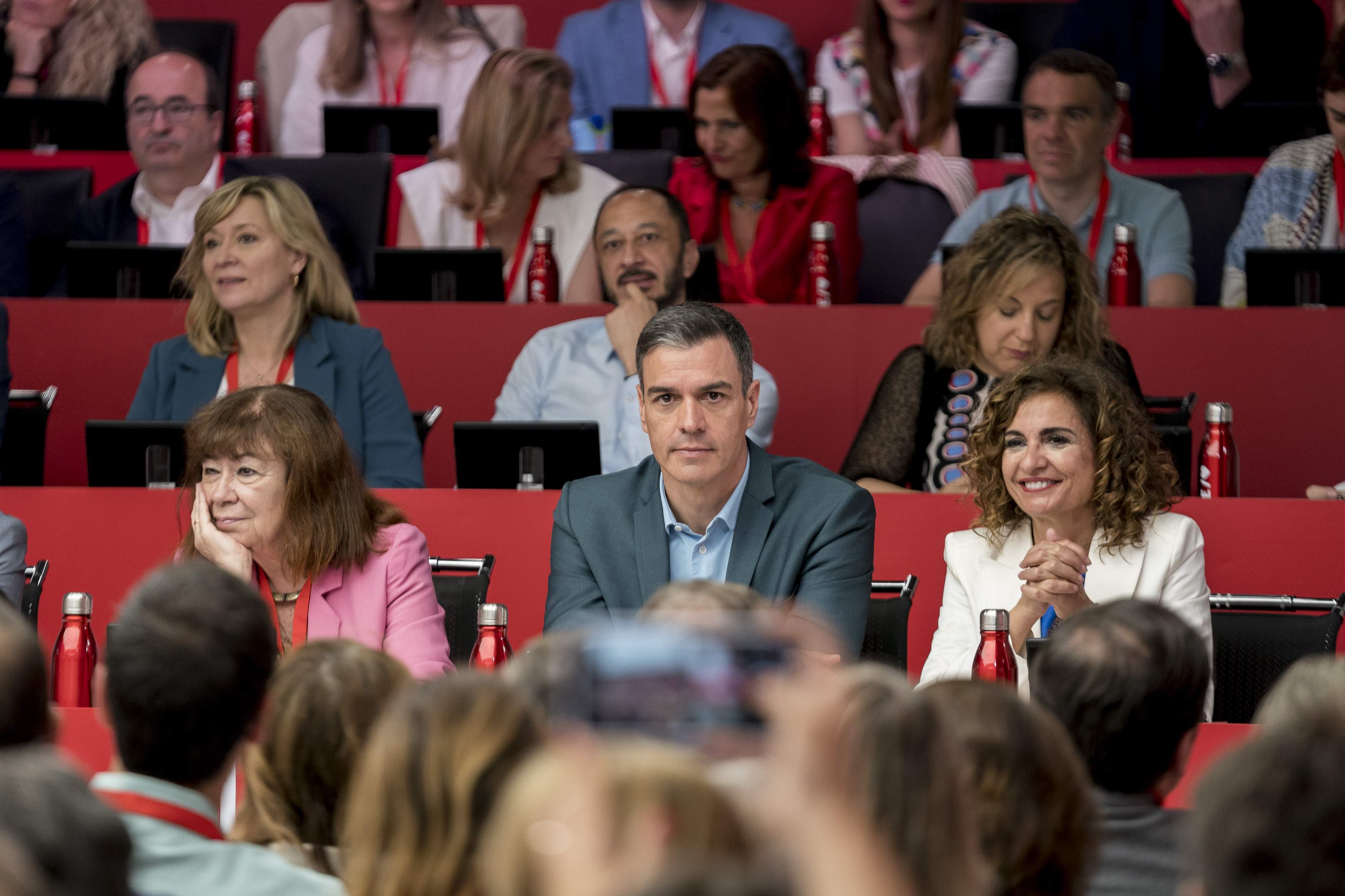 Sánchez s’enfronta en el comitè federal del PSOE als barons crítics amb el finançament català