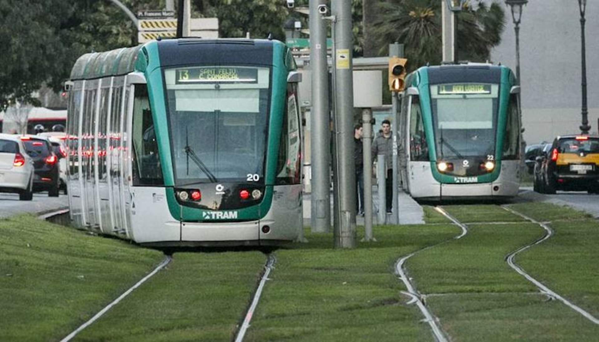 Alto seguimiento en el primer paro parcial en el Trambaix