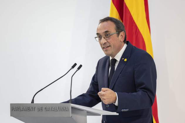 El presidente del Parlamento, Josep Rull, durante la entrega de la Medalla de Honor en la Abadía de Montserrat / Montse Giralt