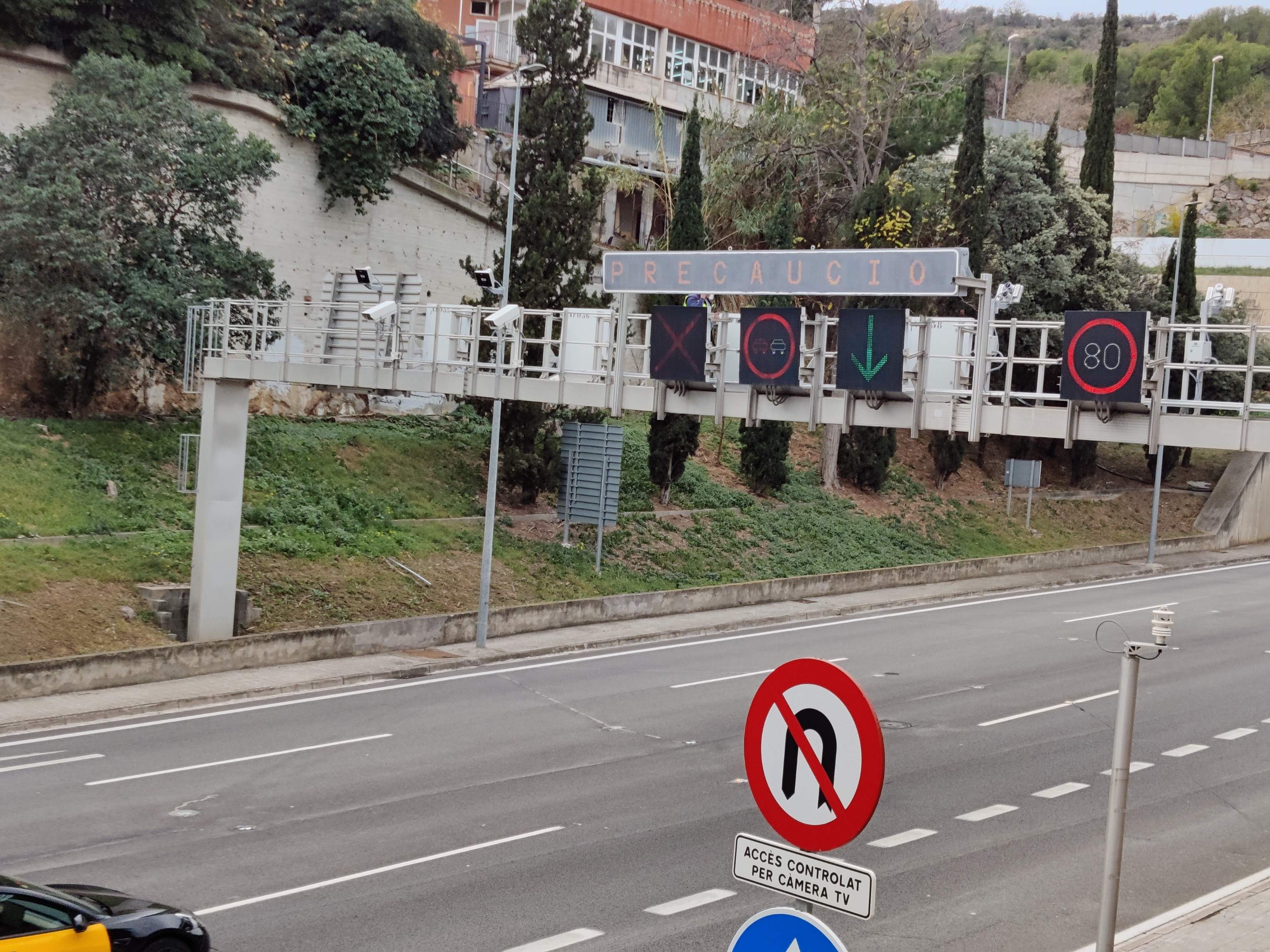 Entren en funcionament dos nous radars de tram al Túnel de Vallvidrera