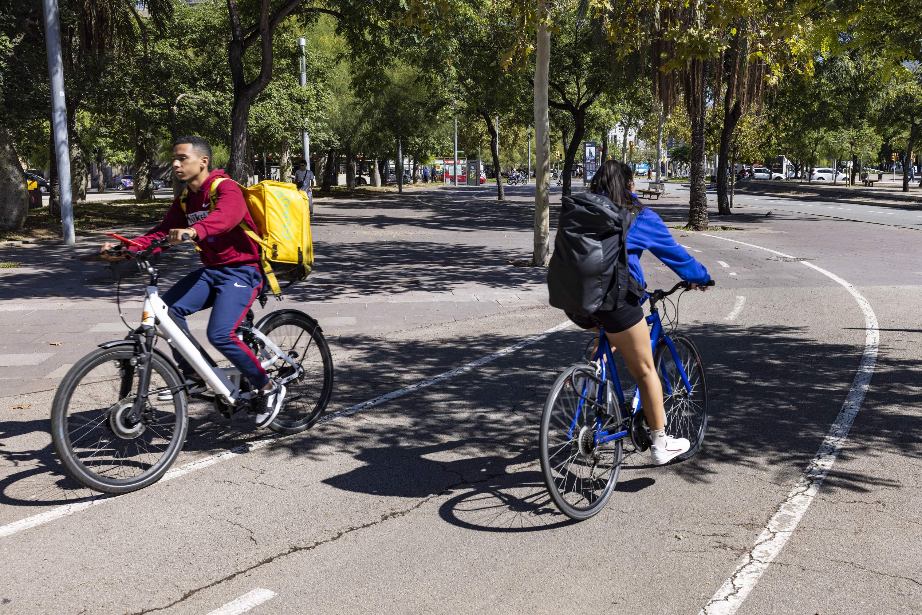 Barcelona tendrá 12 km más de carril bici en 2027, pero aún no en la plaza Catalunya