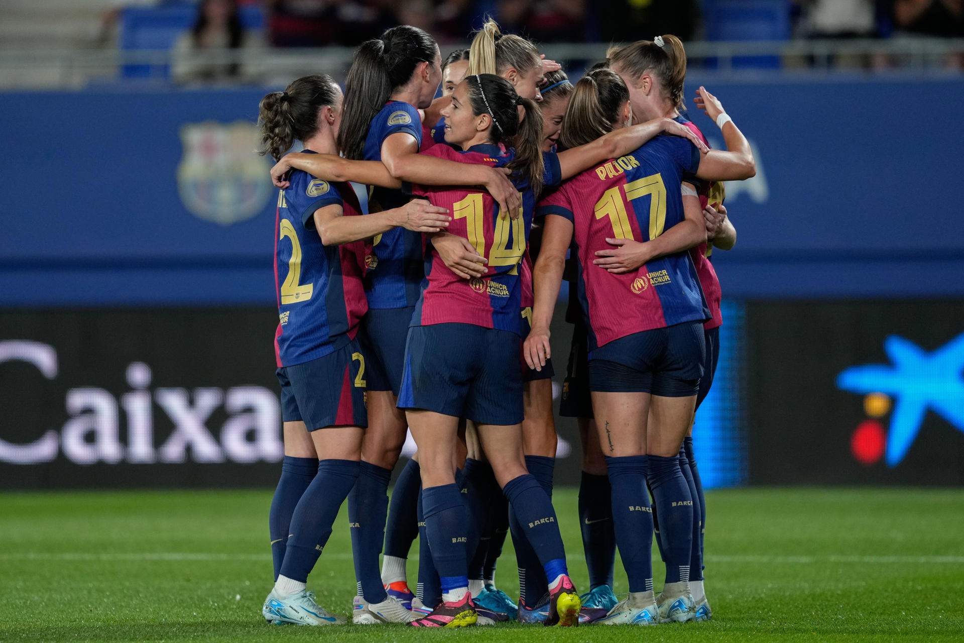 El Barça femenino debuta como local con triunfo sobre la Real Sociedad (3-1) para dormir líder de la Liga F