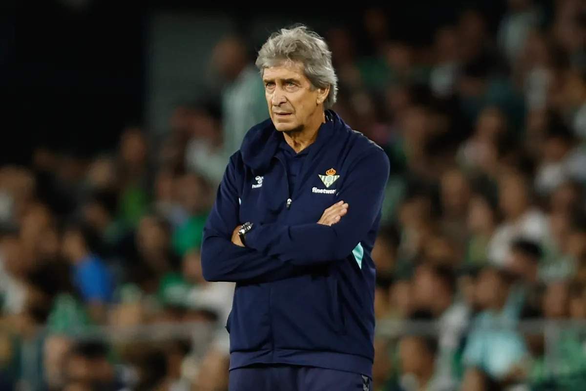 Manuel Pellegrini, incendi en el Real Betis, no juga i pot marxar