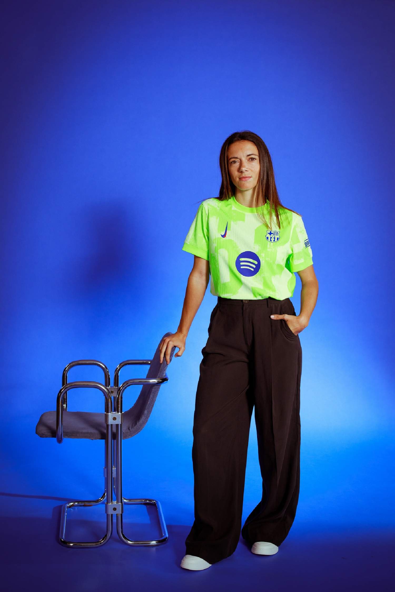 El Barça luce la nueva tercera camiseta de color verde que se inspira en el equipo femenino