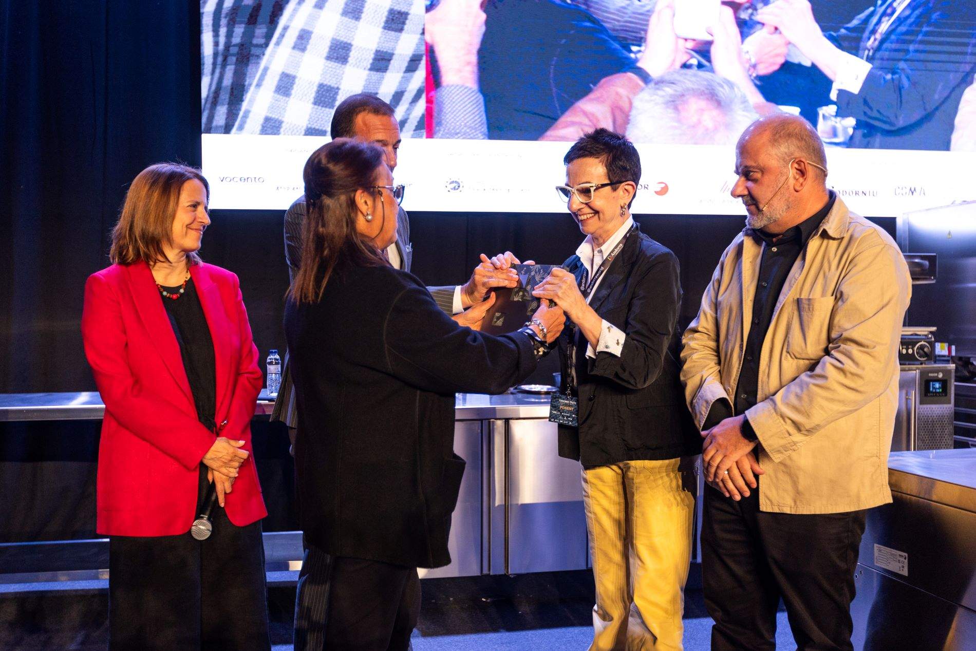 Carme Ruscalleda rep el premi Andorra Taste Award en una jornada plena de talent