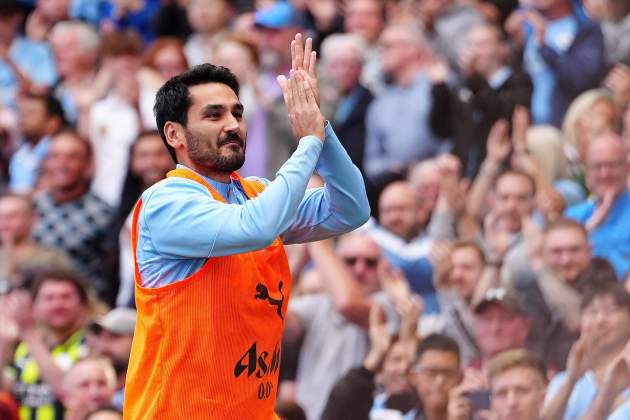 Ilkay Gündogan aplausos Manchester Ciy Europa Press