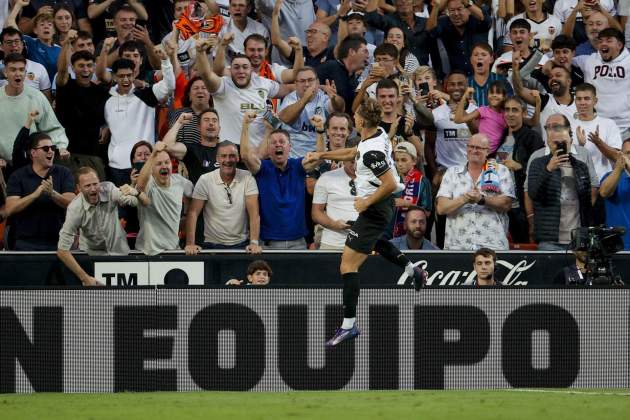 Dani Gómez gol Valencia Girona / Foto: EFE