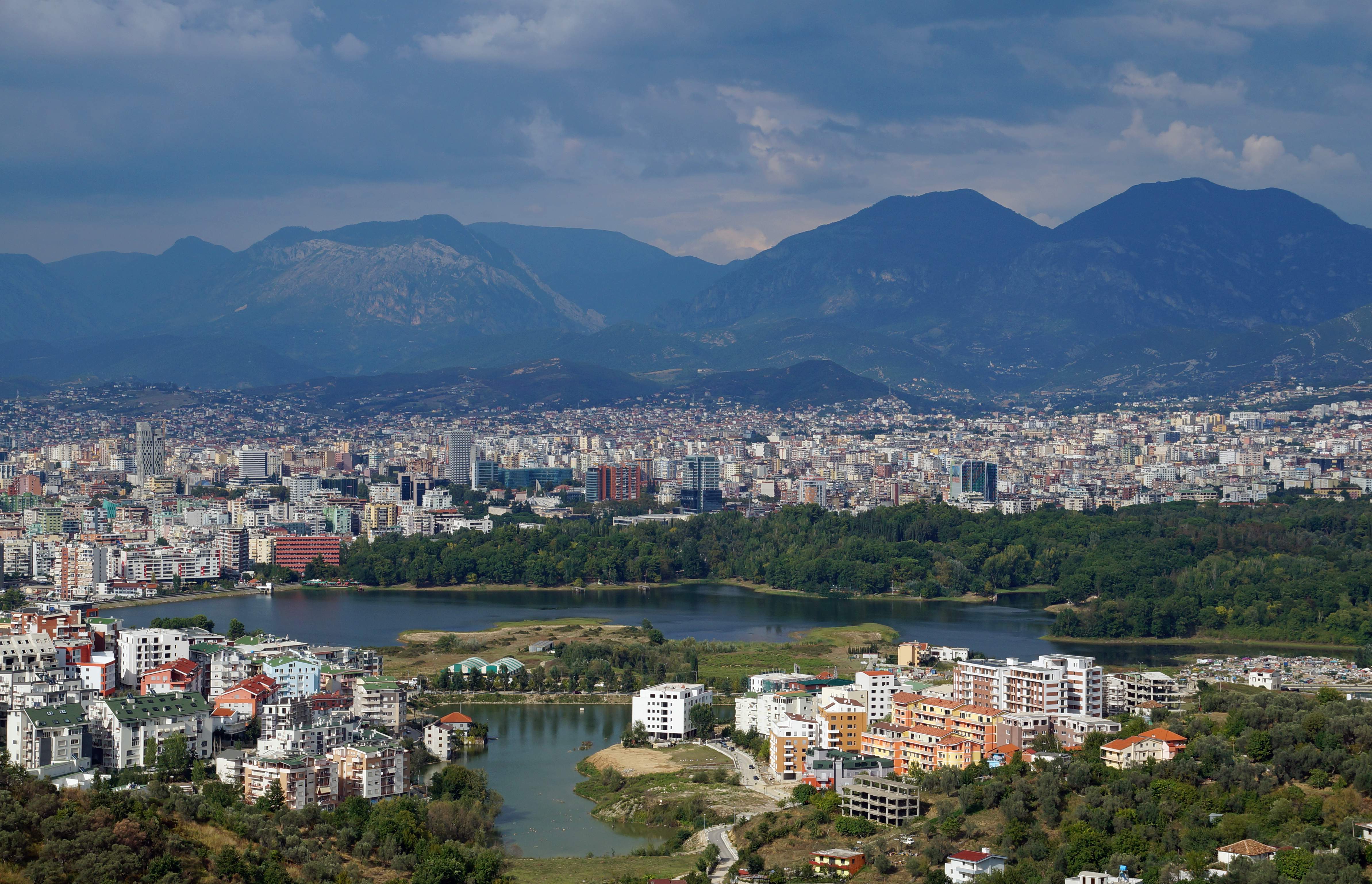 Albania planea crear una Ciudad del Vaticano del Islam: ¿cómo será el próximo microestado?