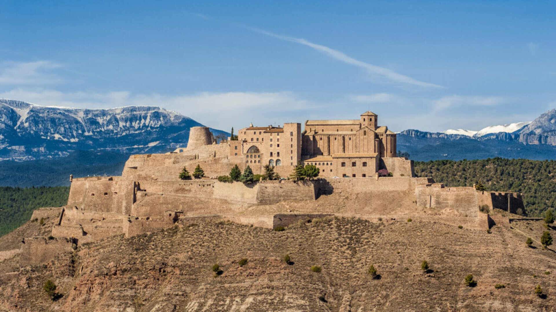 El castell de conte de fades de Catalunya que és un dels més misteriosos d'Europa