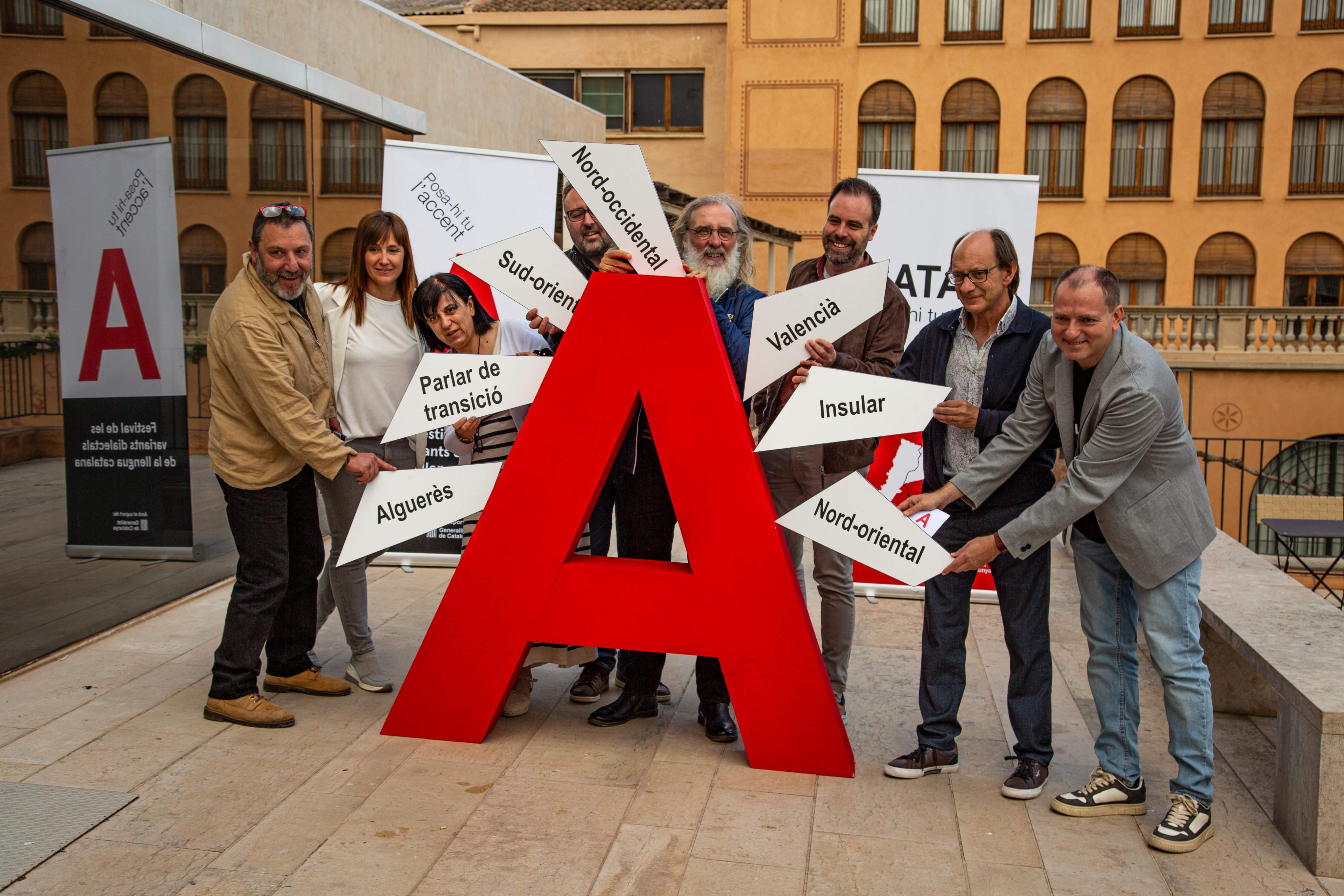 Presenten un mapa actualitzat de les variants dialectals del català