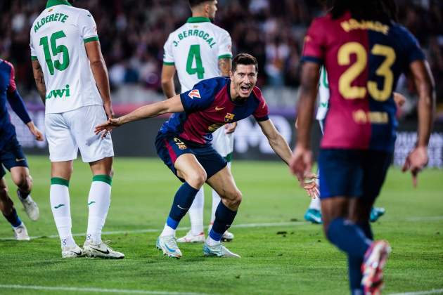 Lewandowski en la acción del primer gol en el Barça-Getafe / Foto: Europa Press