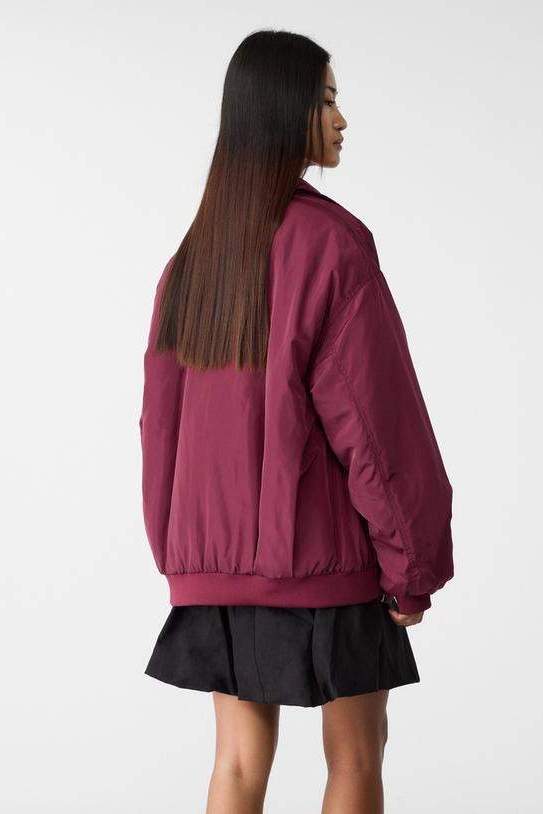 Bomber de Stradivarius