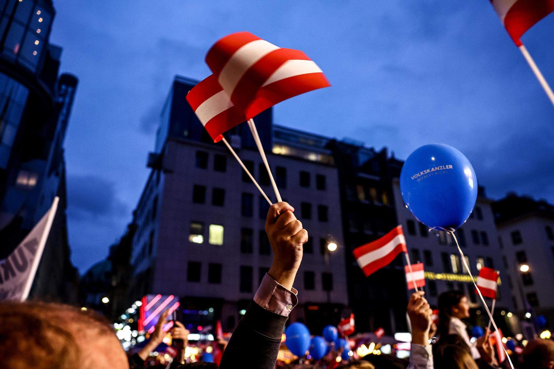 Austria celebra elecciones y la ultraderecha lidera las encuestas