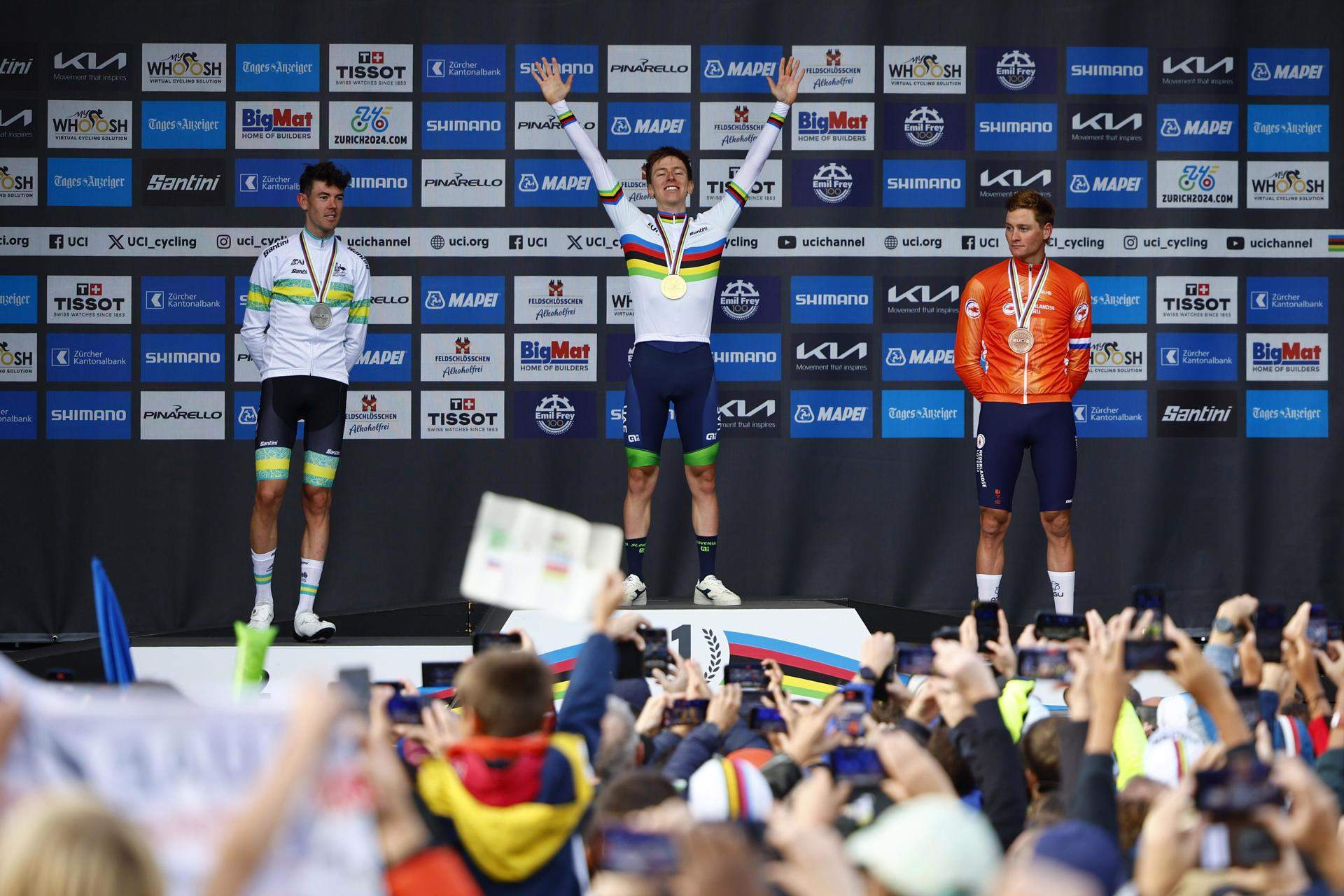 Monumental exhibició de Tadej Pogacar per penjar-se l'or al Mundial de ciclisme de Zúric