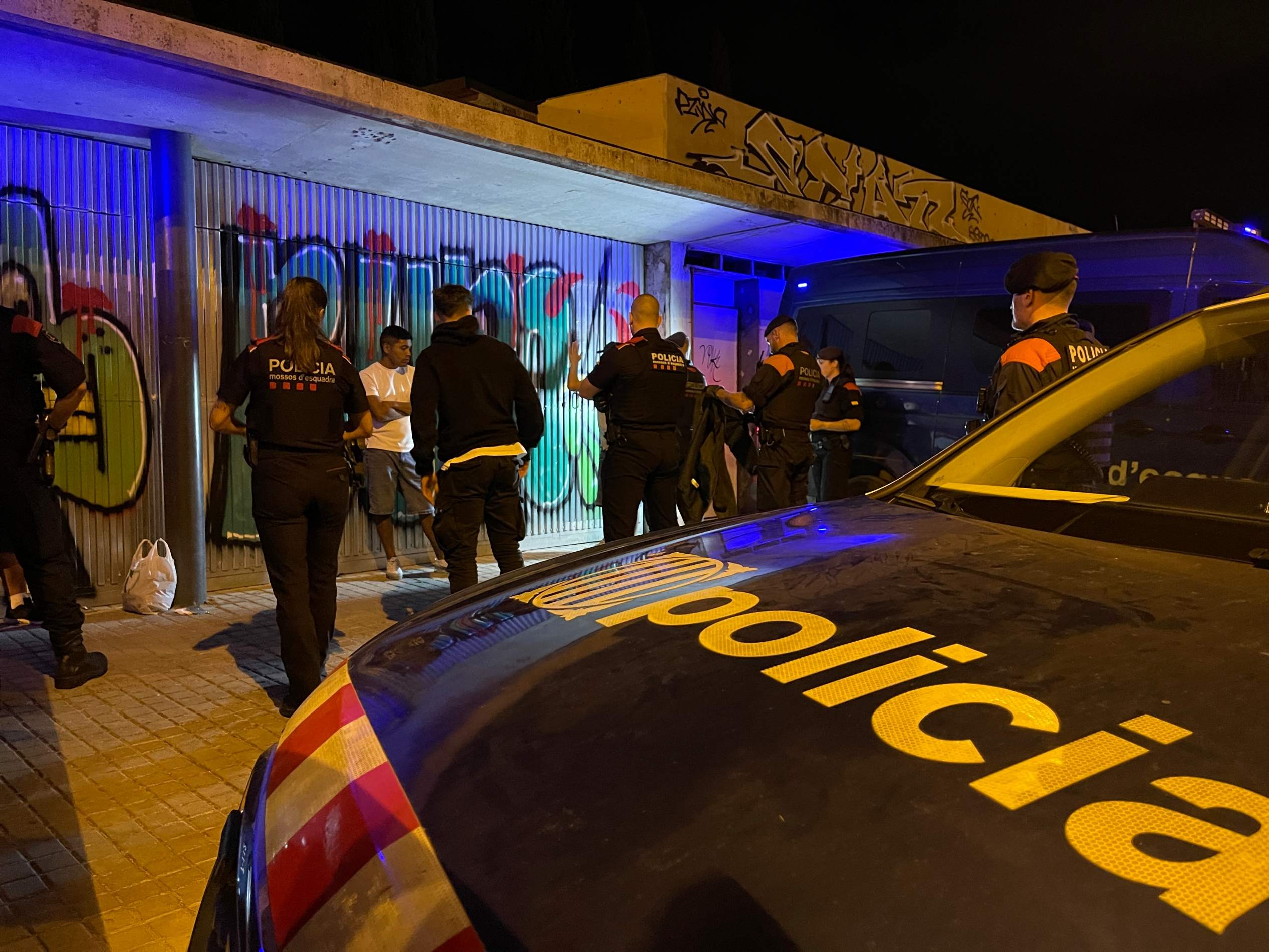 Les dades confirmen que els carrers de Catalunya estan plens d'armes blanques: Mossos en confisca 3 cada hora