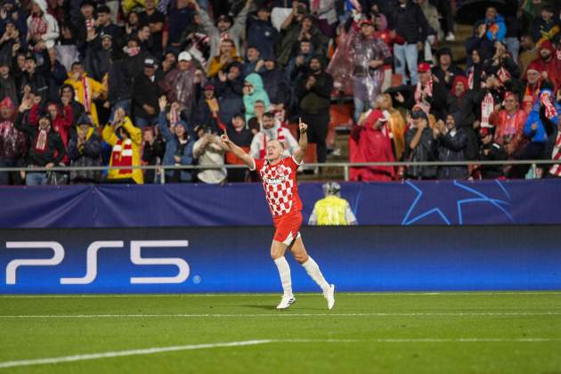 Van de Beek gol Girona Feyenoord / Foto: EFE