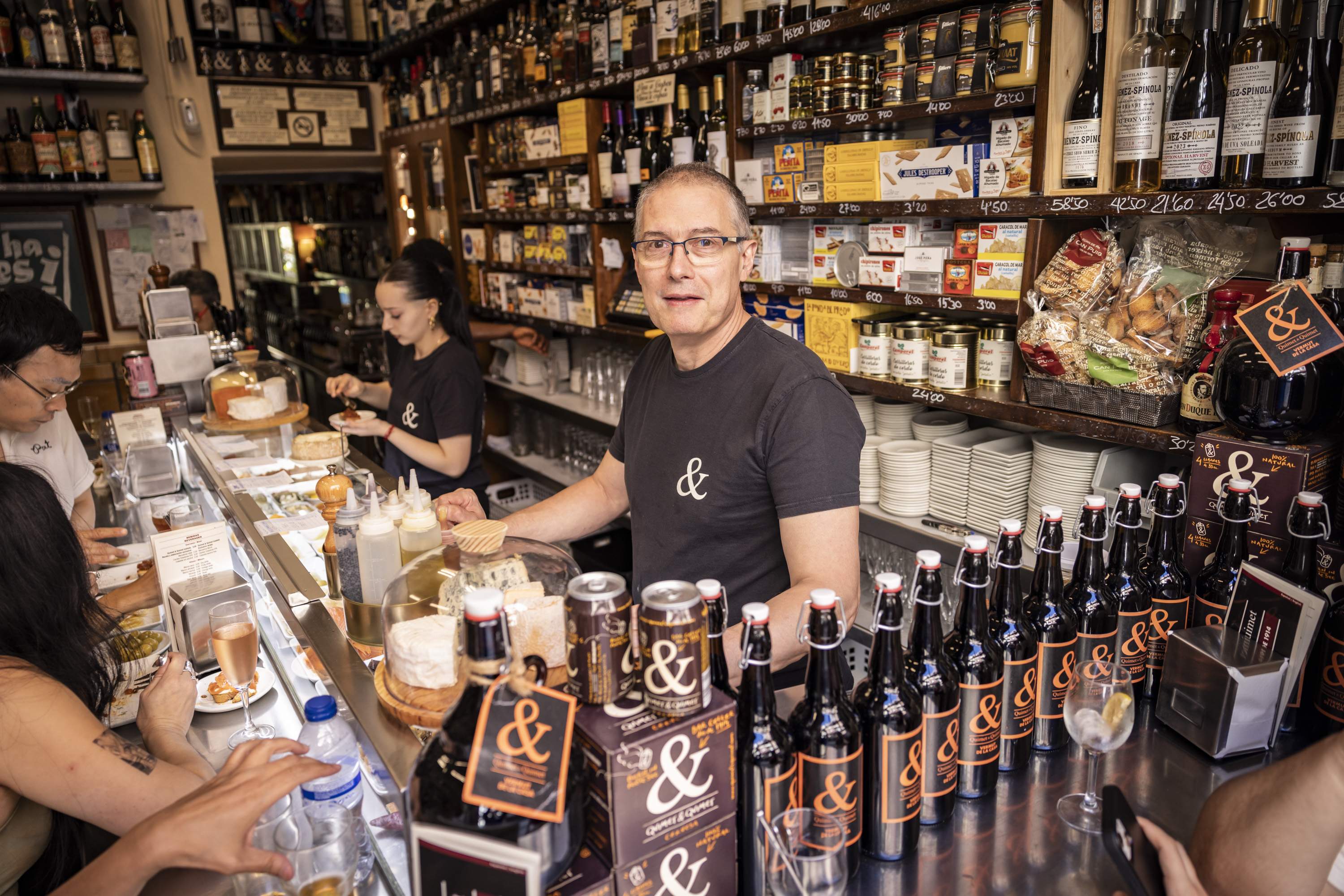 La bodega más auténtica del Poble-sec es aclamada por sus tapas exclusivas