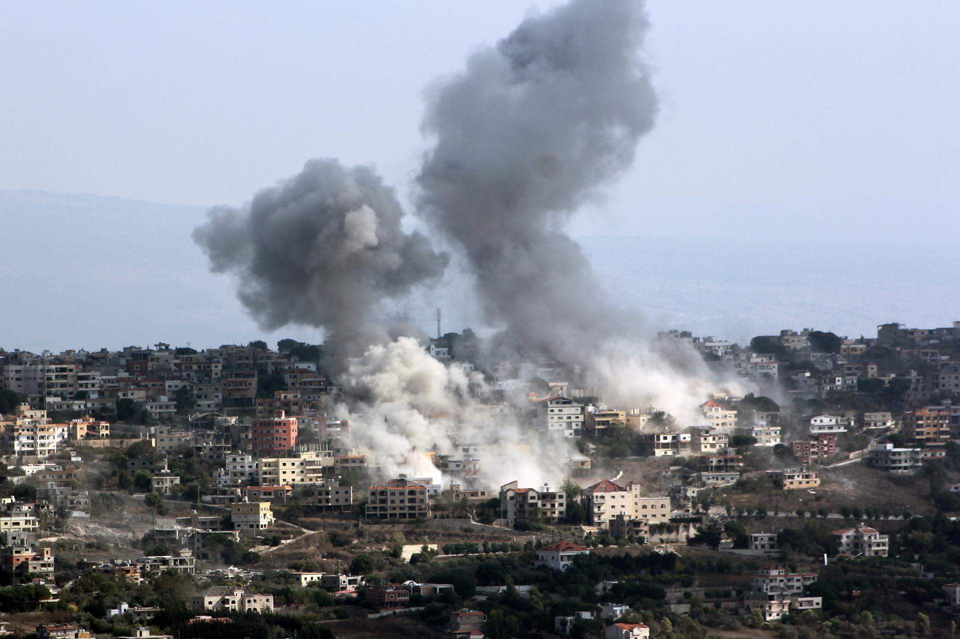 Israel llença una intensa onada de bombardejos sobre el Líban: 120 objectius en una hora