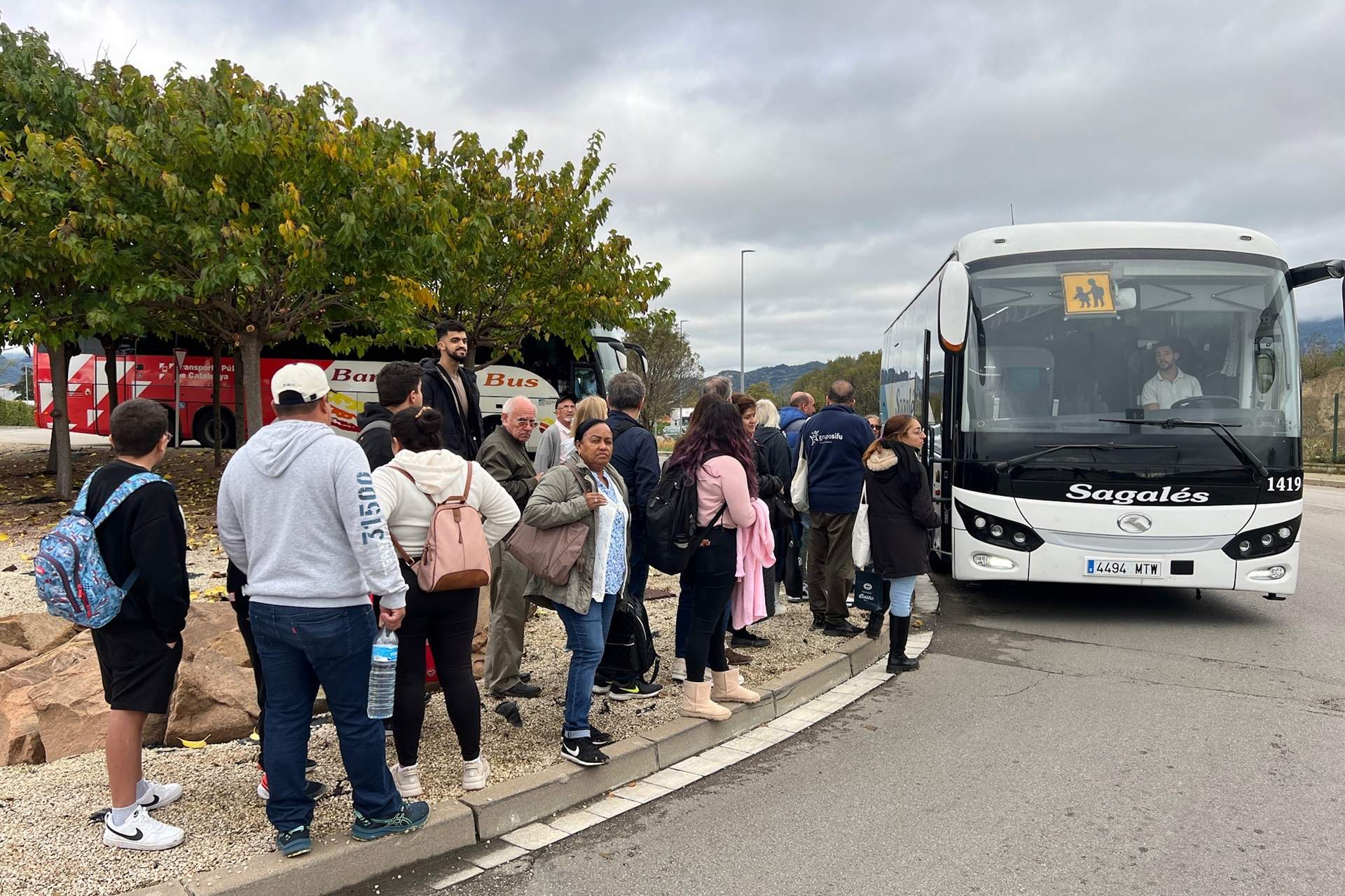 gent esperant bus incidencia r3