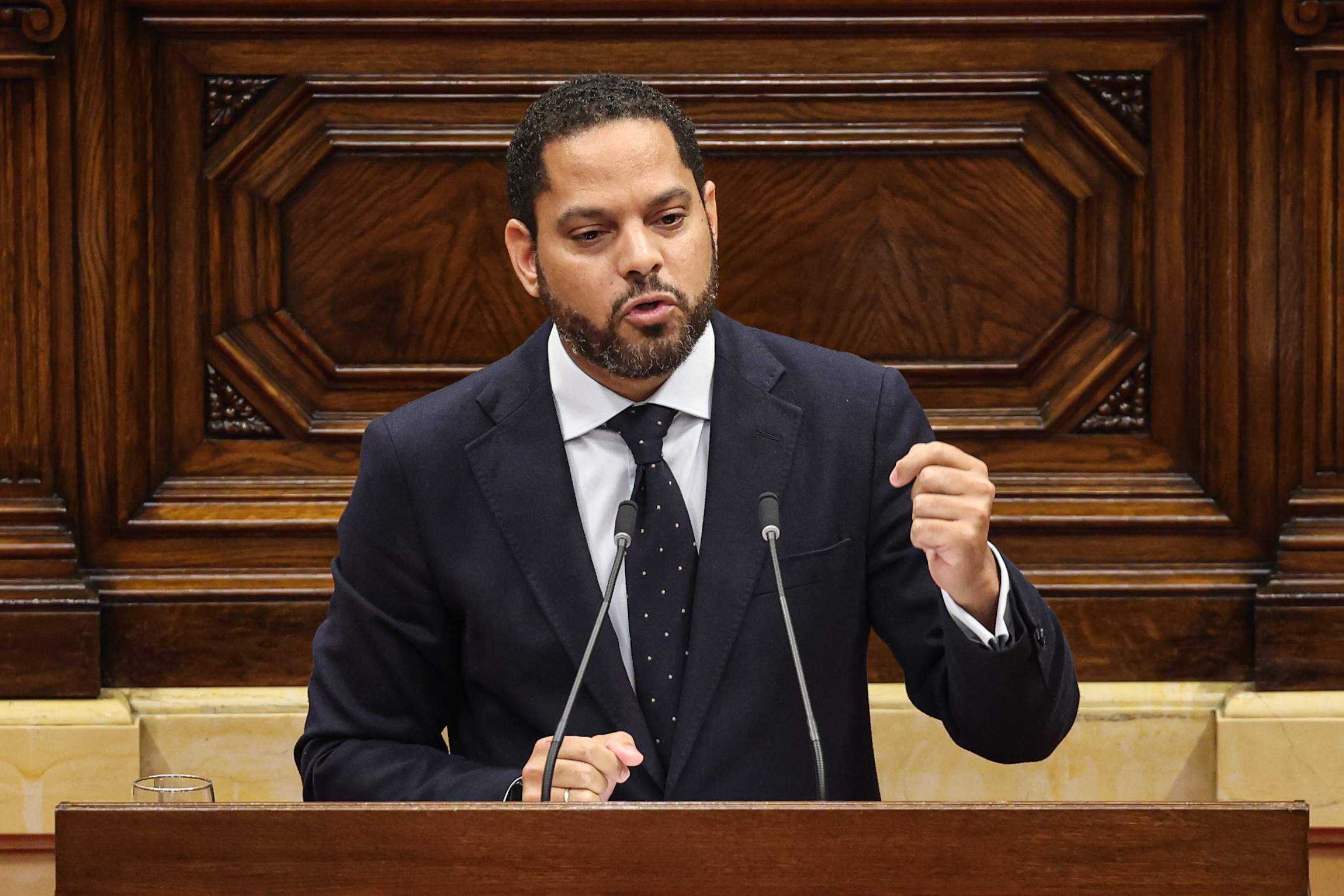 Garriga agita el fantasma de la immigració per atacar Illa: "Vol una Catalunya sense catalans"